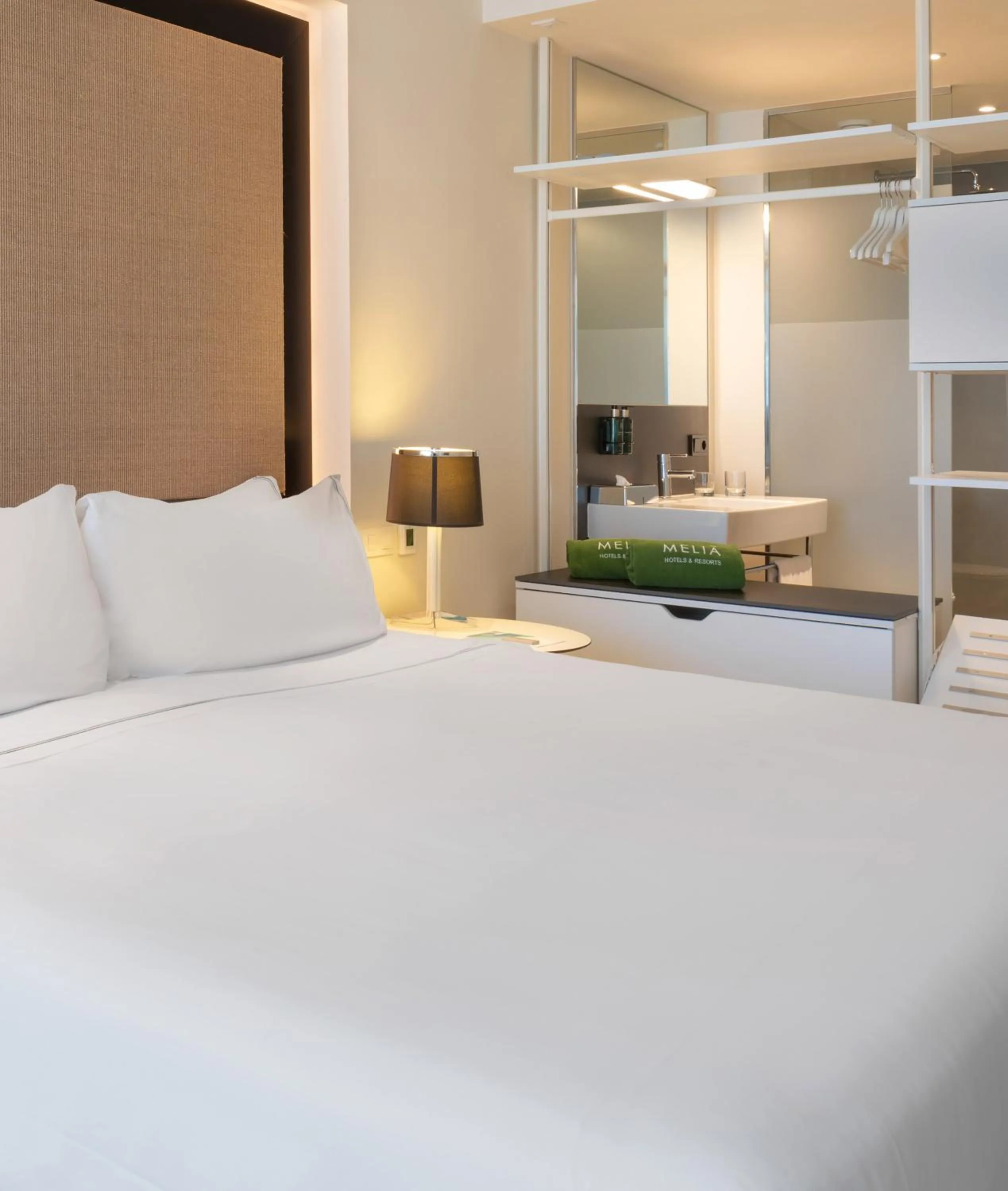 Bed in Meliá South Beach