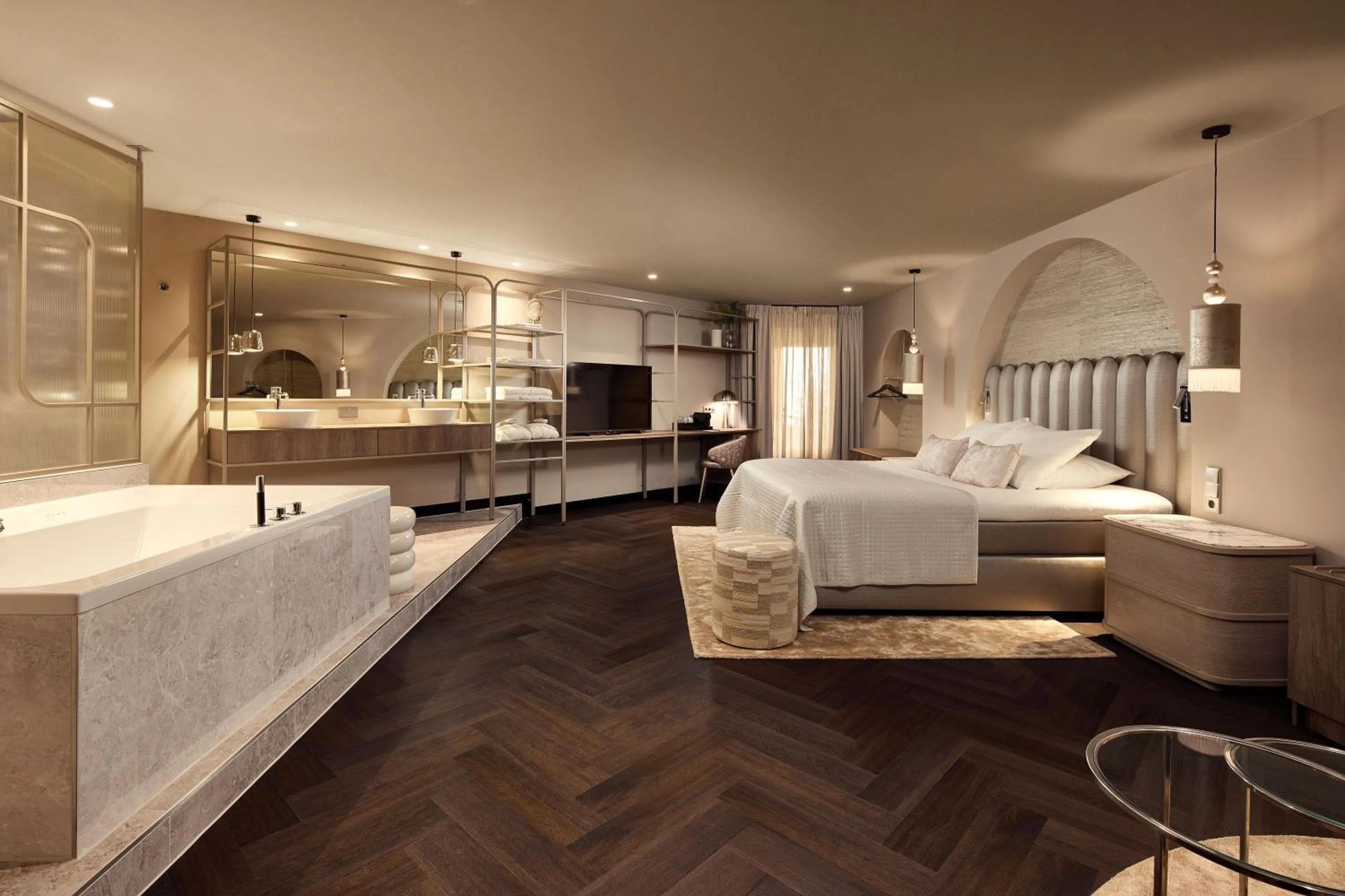 Bed in Van der Valk Hotel Groningen Zuidbroek