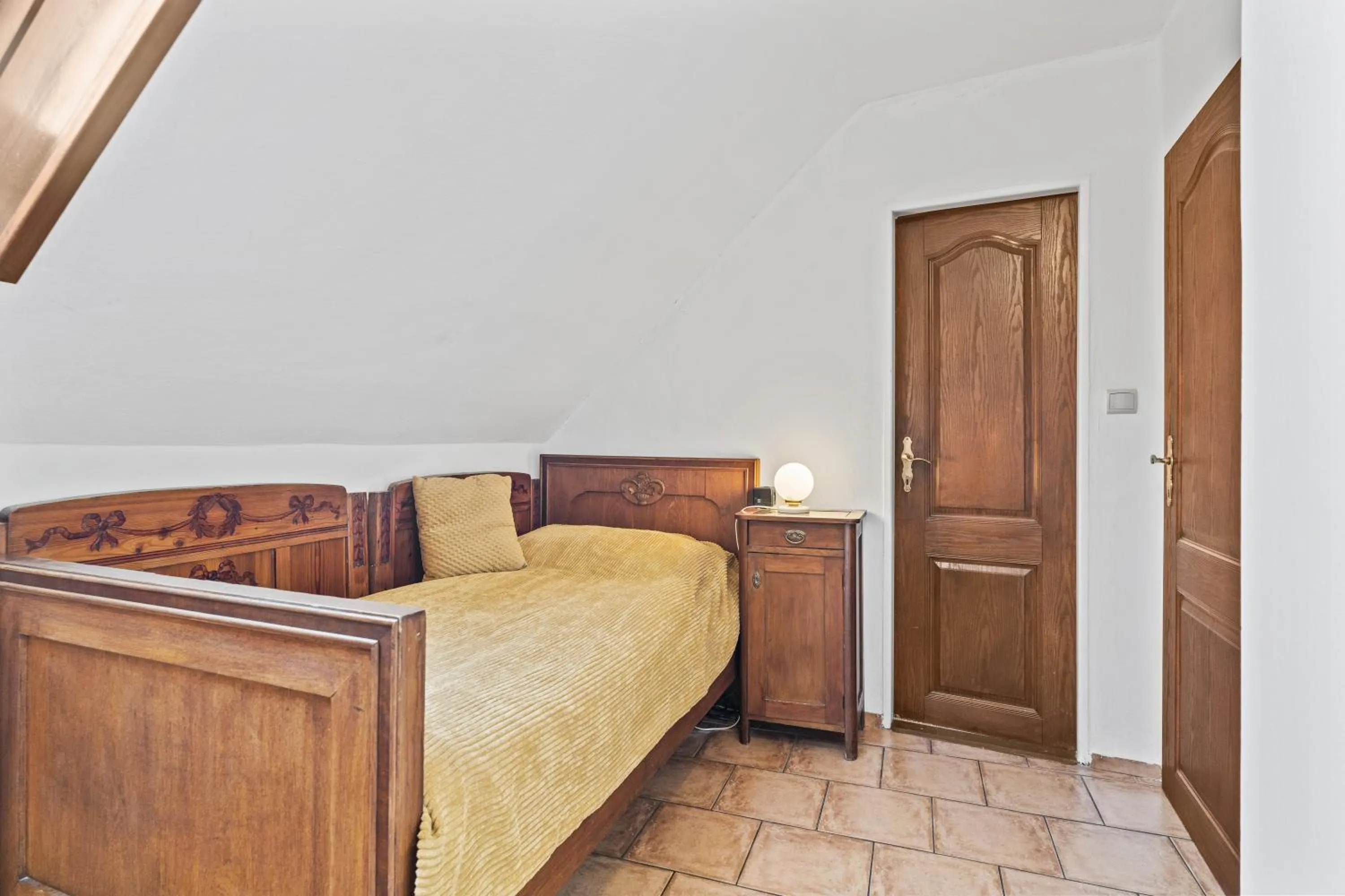 Bedroom, Bed in Pension Regina