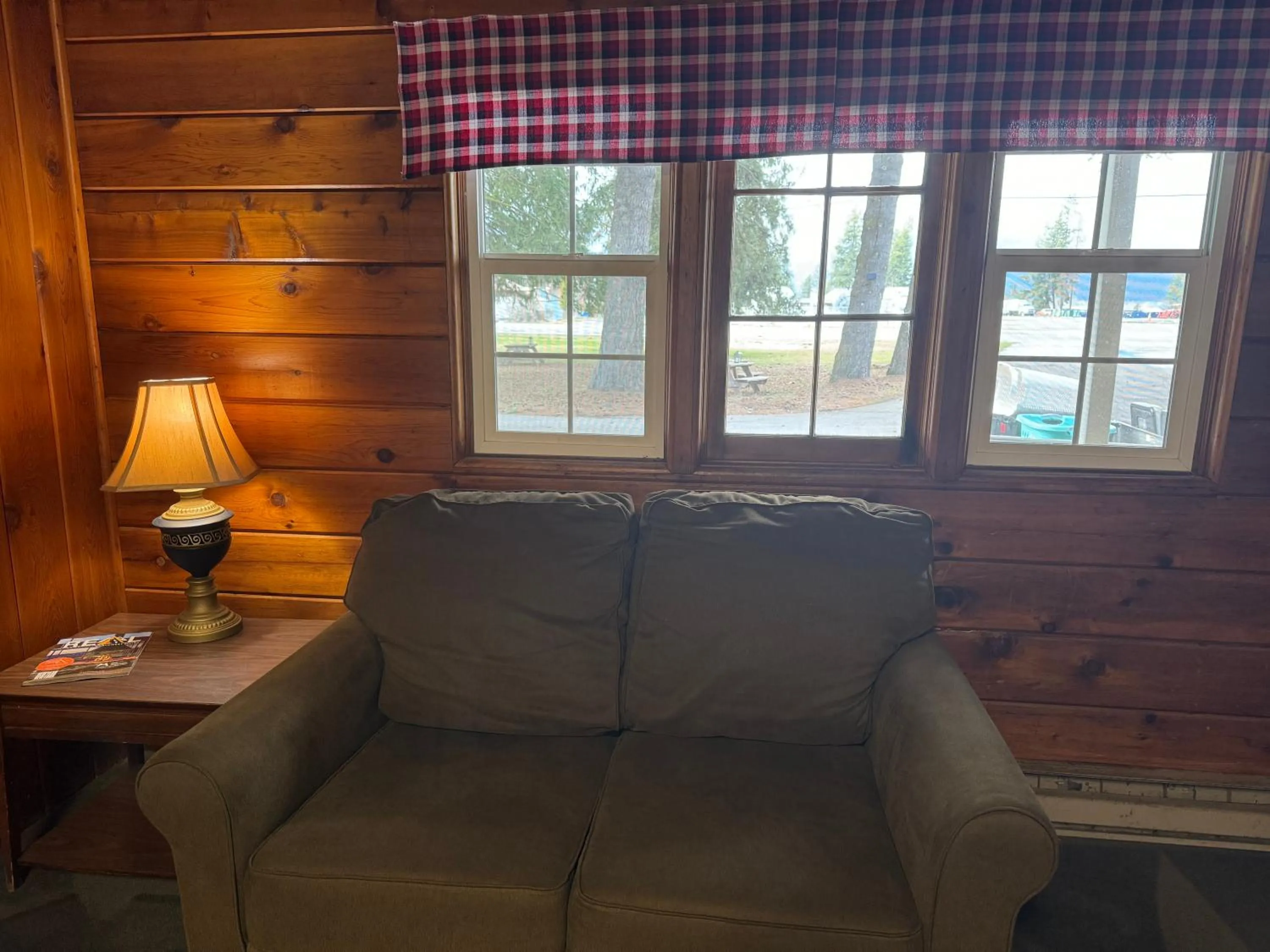 Kootenai Valley Motel