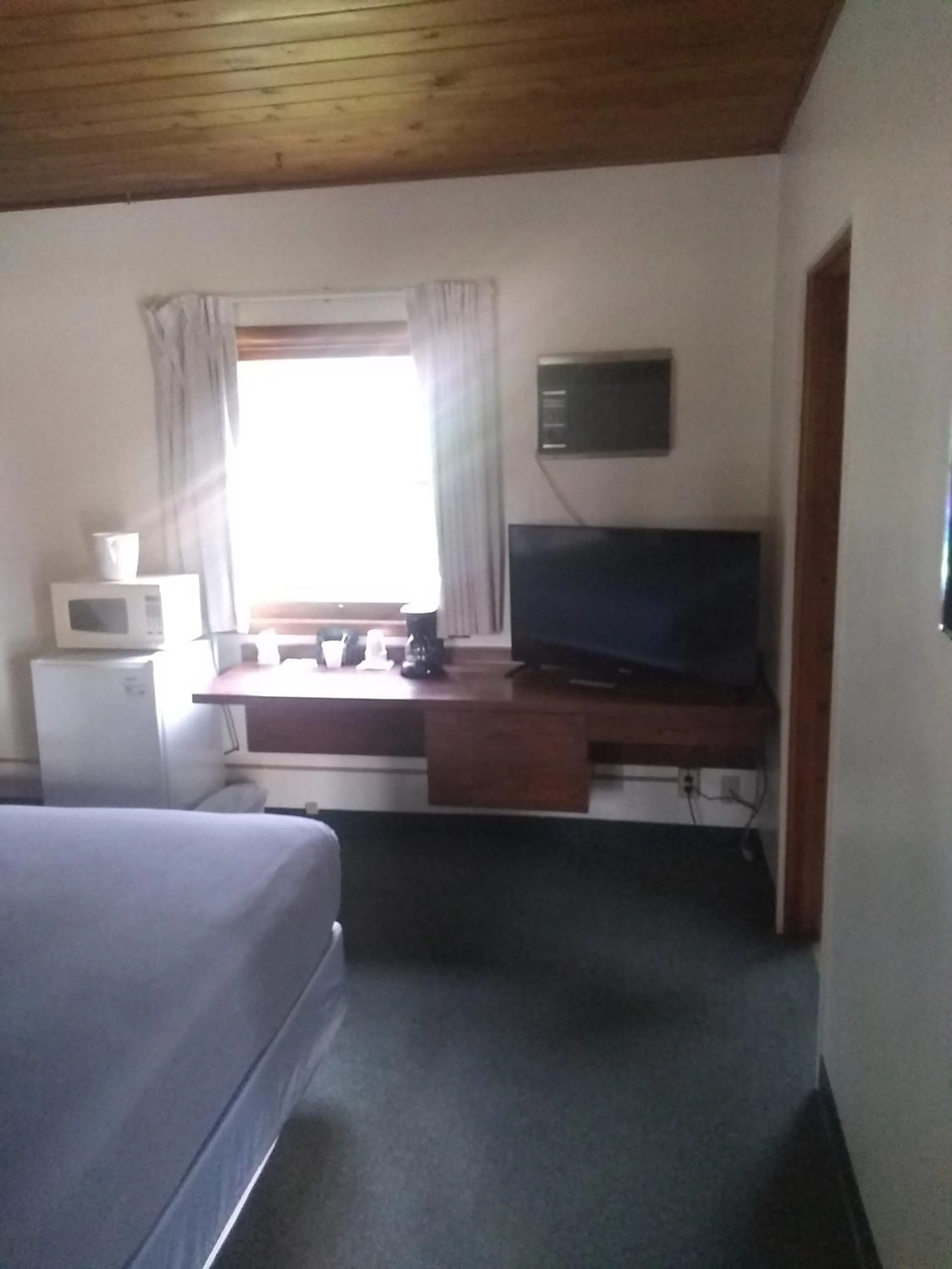 Kootenai Valley Motel