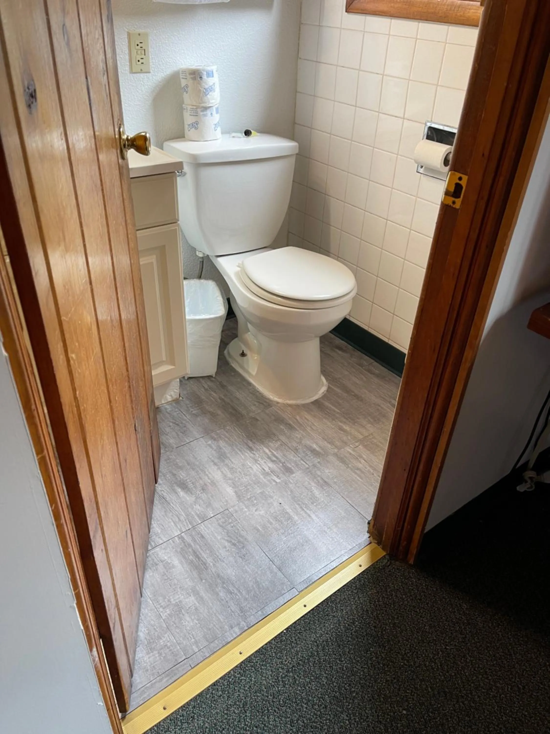 Kootenai Valley Motel