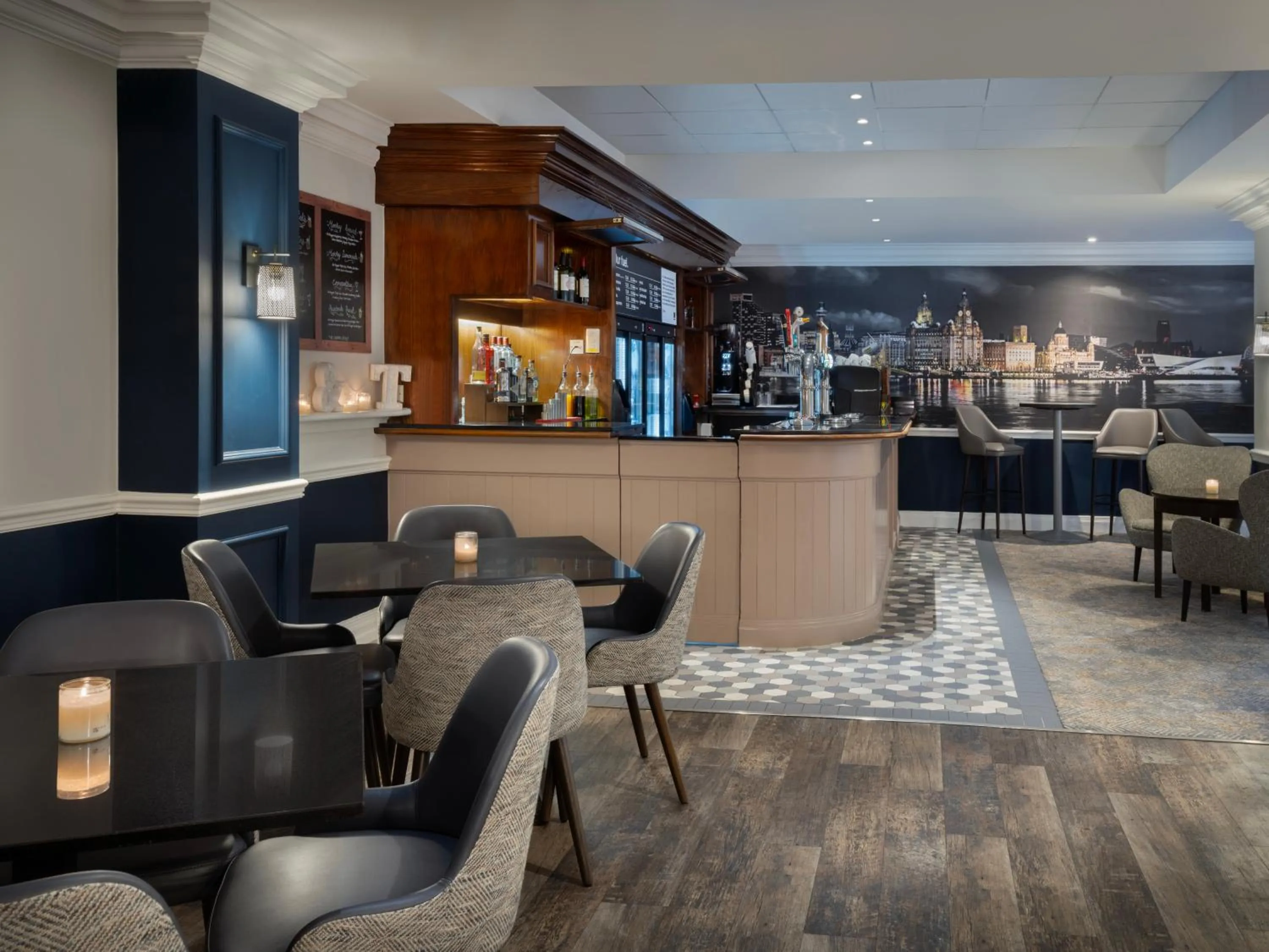 Restaurant/places to eat in Delta Hotels by Marriott Liverpool City Centre