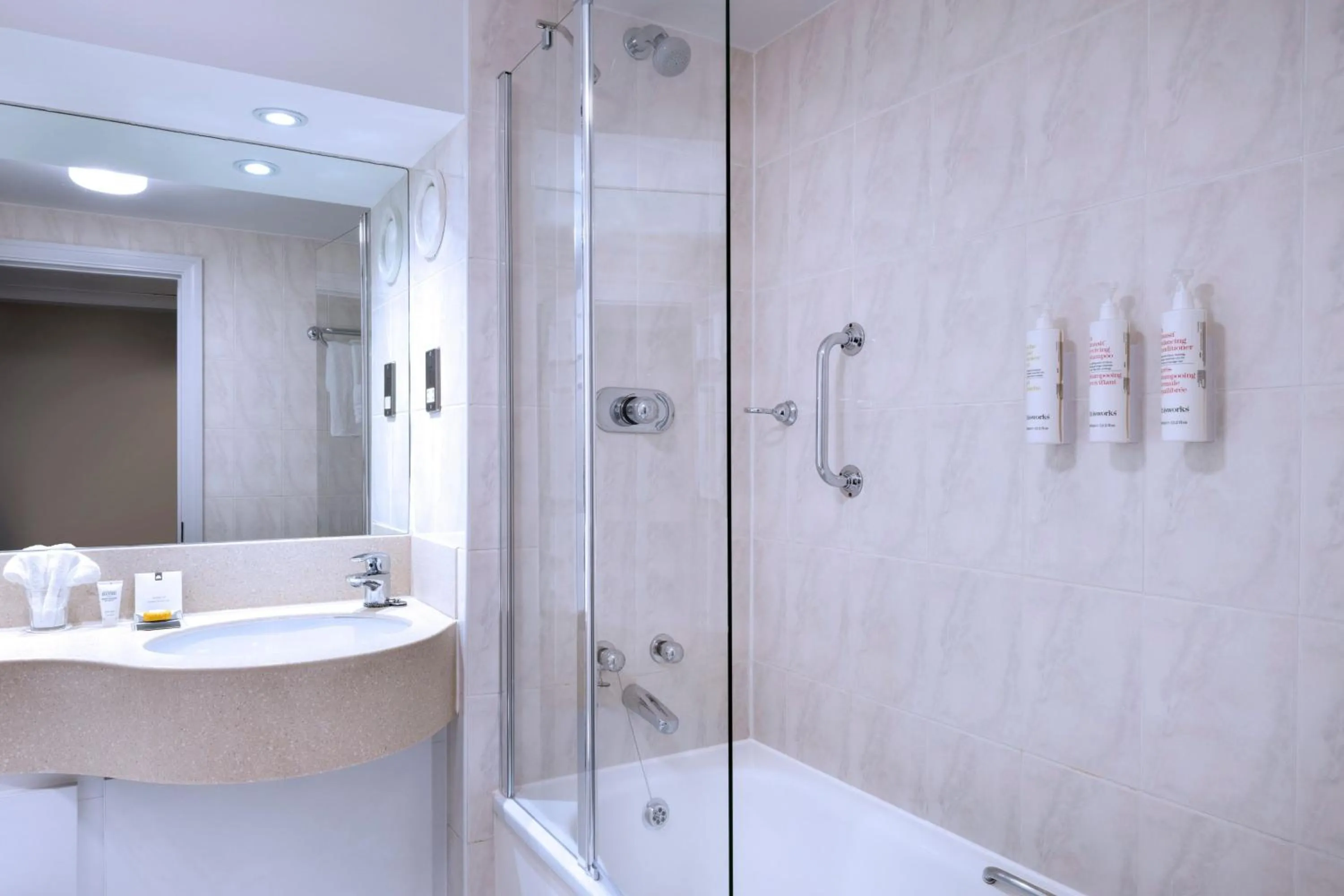 Bathroom in Delta Hotels by Marriott Liverpool City Centre