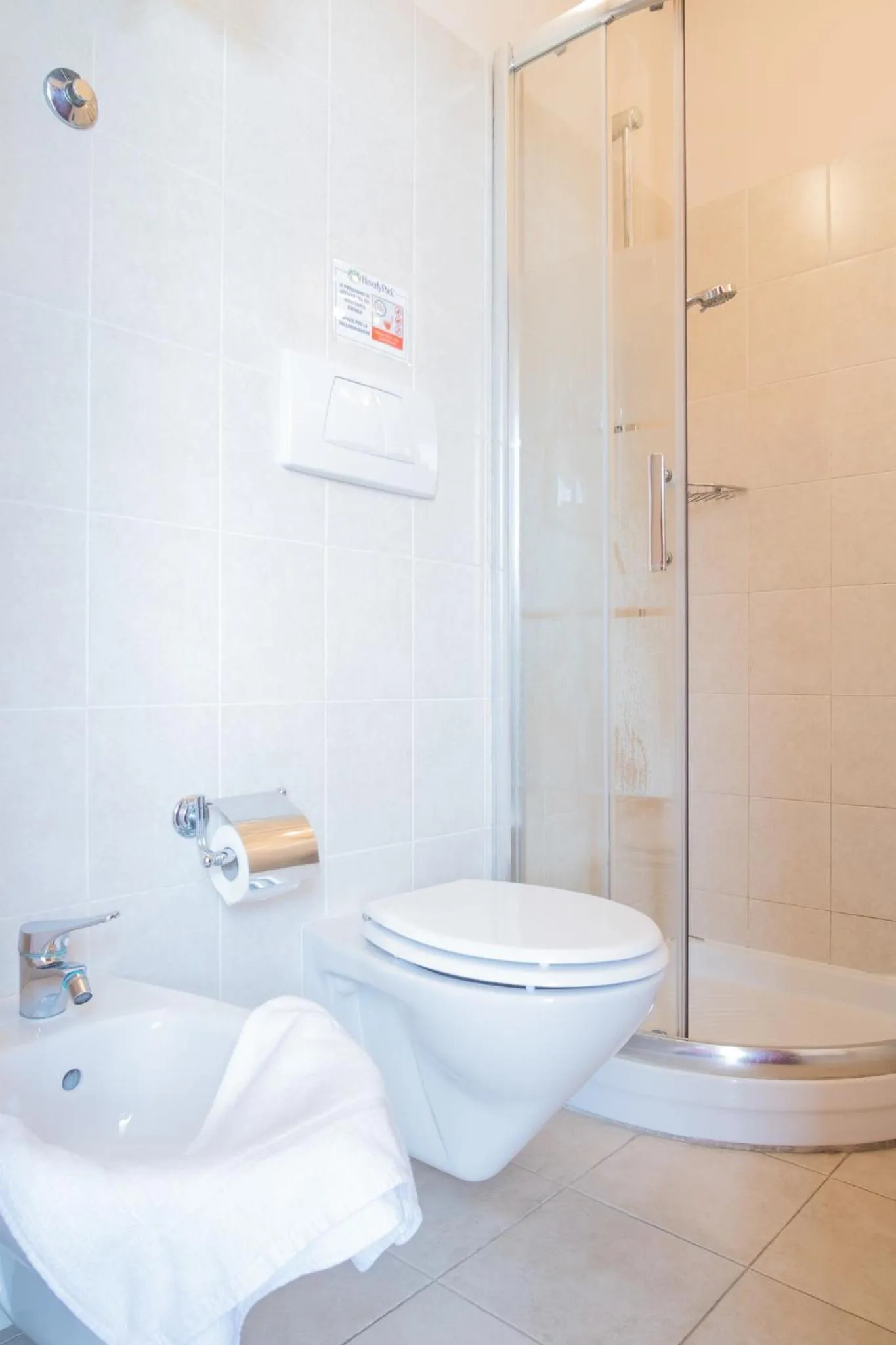 Superior Studio in Beverly Park Residence