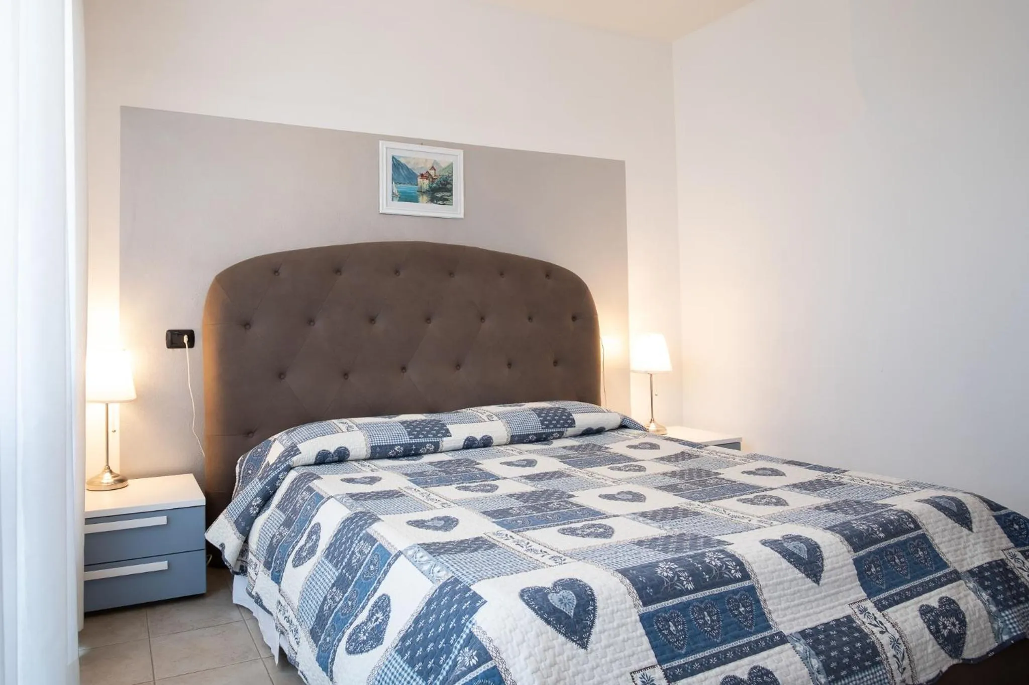 Bed in Beverly Park Residence