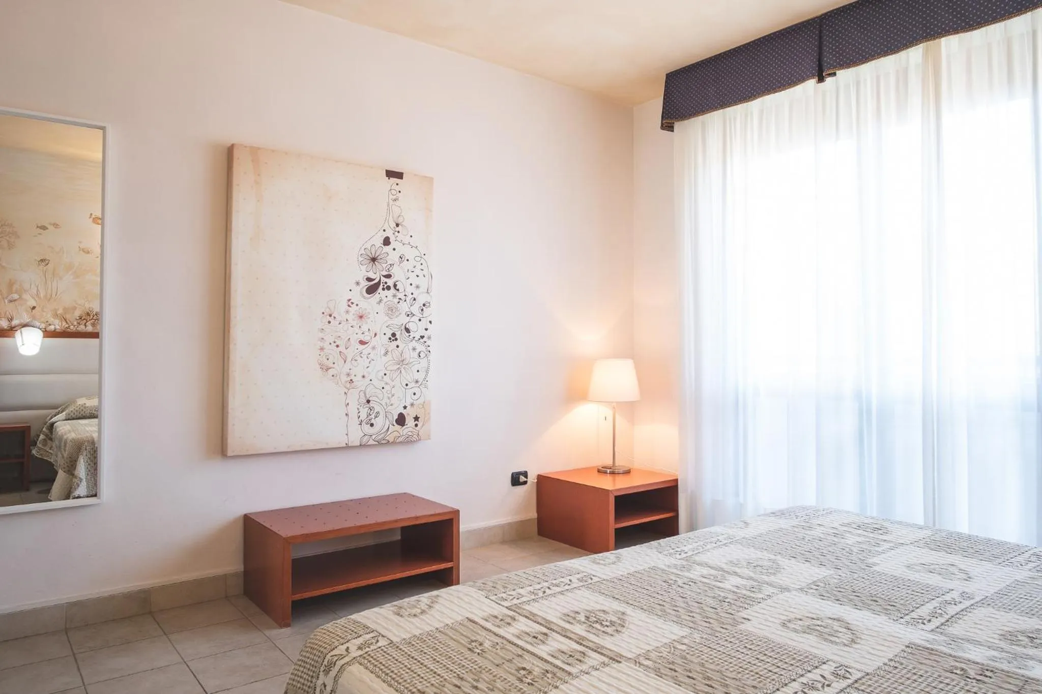 Bed in Beverly Park Residence