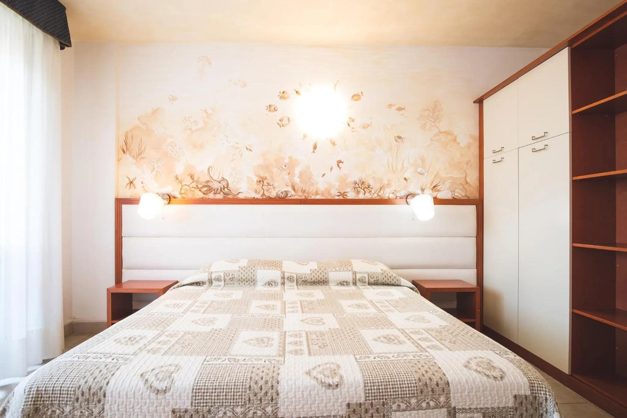 Bed in Beverly Park Residence