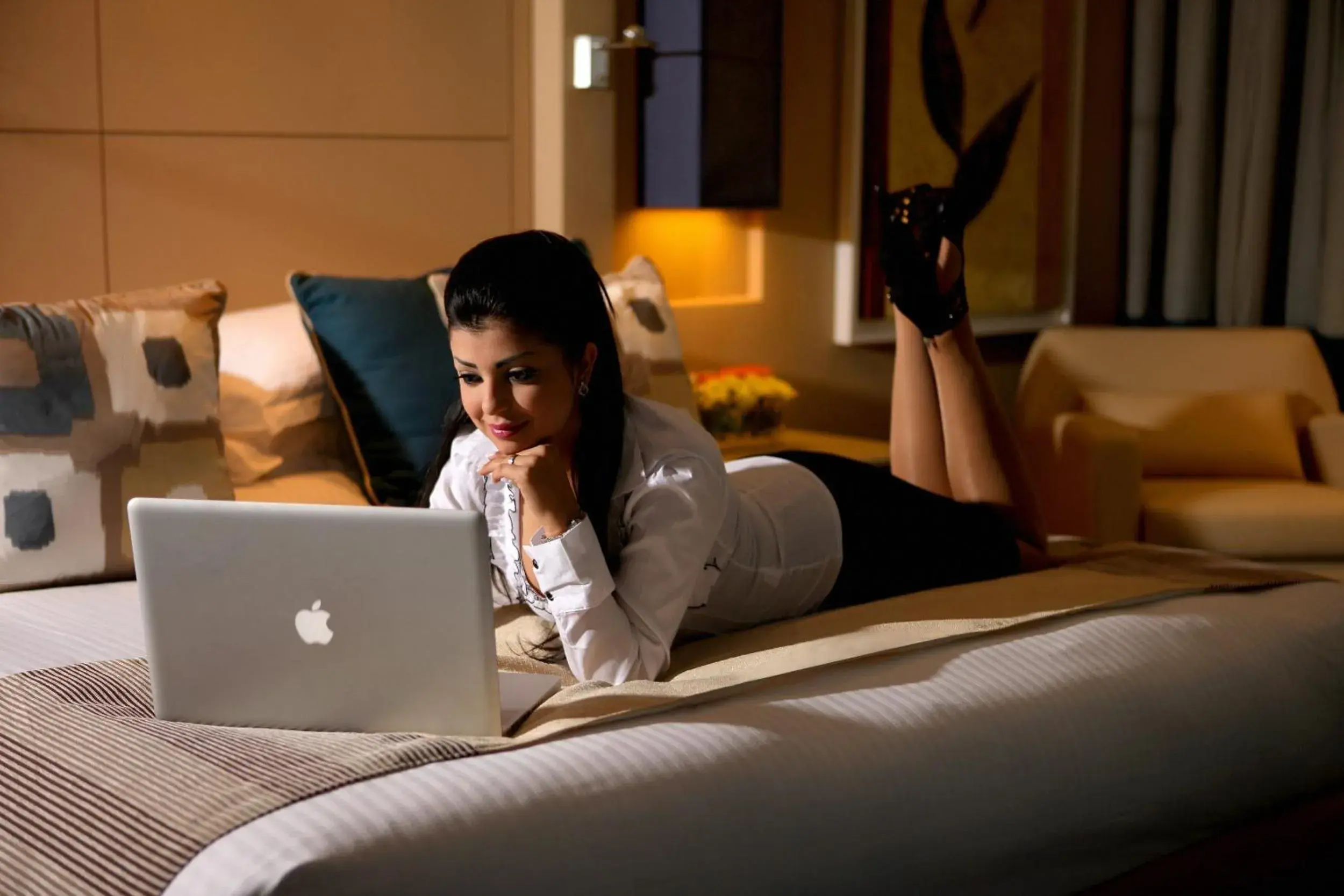 Guest Room with Lounge Access - King Bed in Erbil Rotana Guest Room with Lounge Access - King Bed in Erbil Rotana