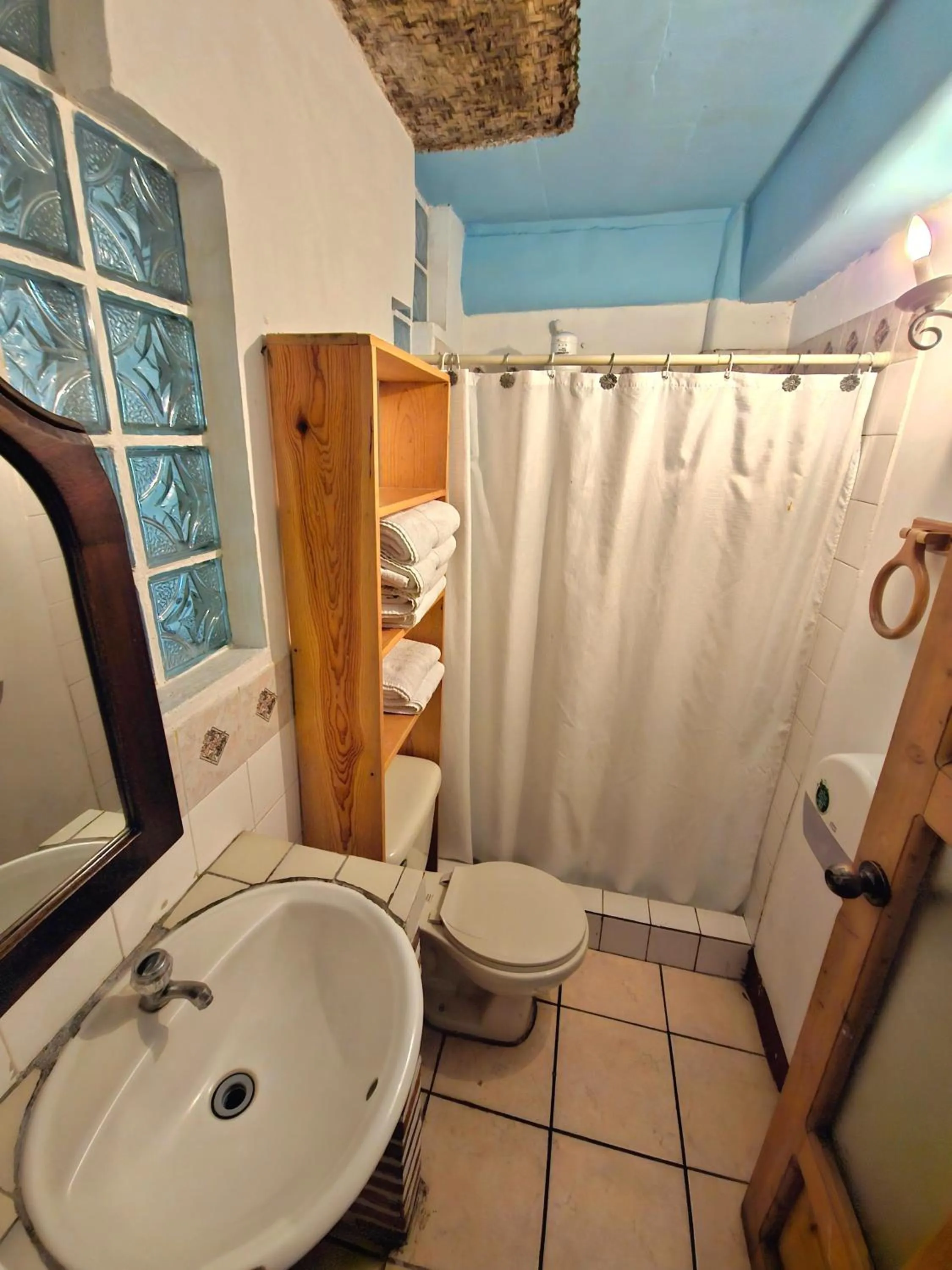 Shower in Eco Suites Uxlabil Guatemala