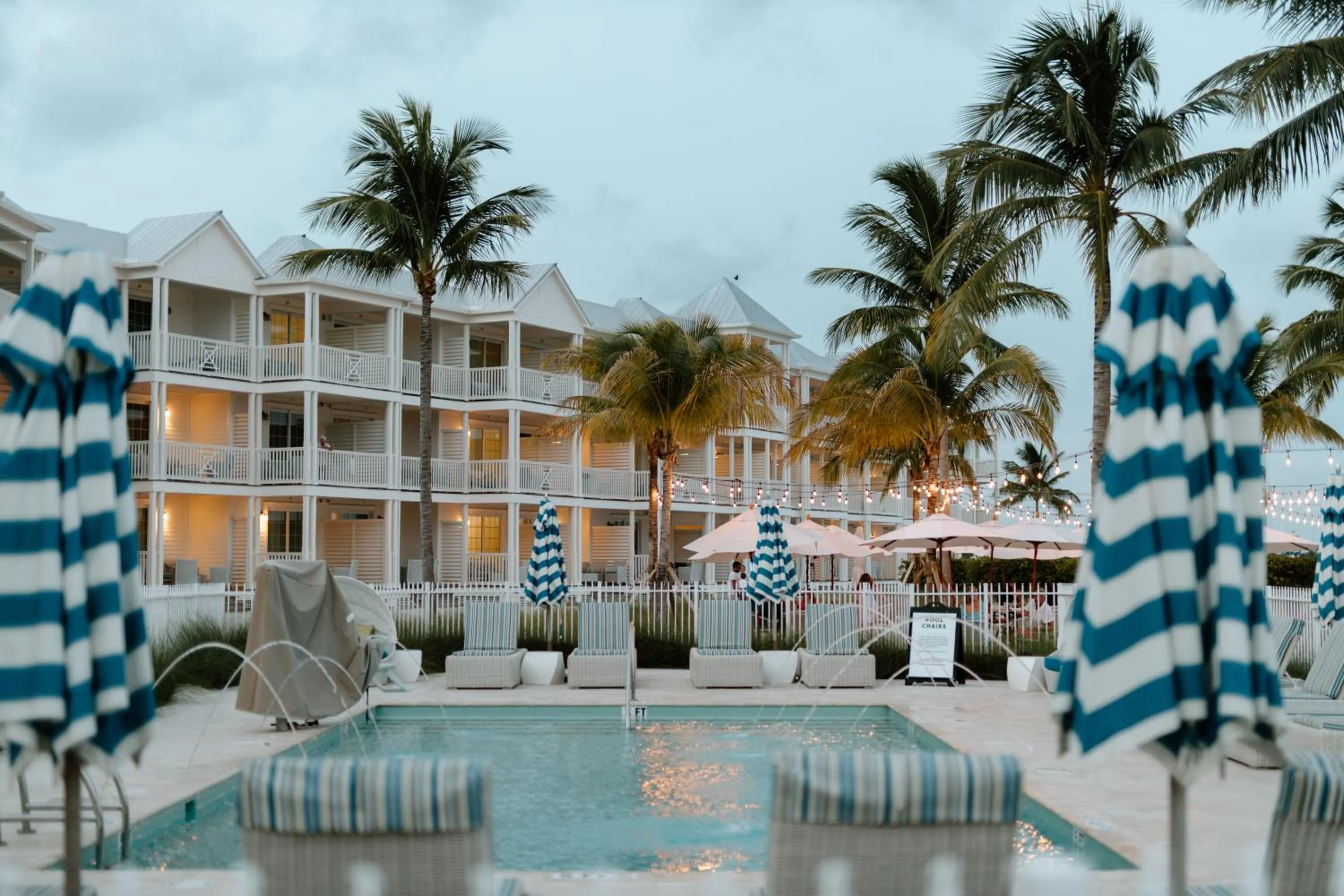 Swimming pool in Isla Bella Beach Resort & Spa - Florida Keys