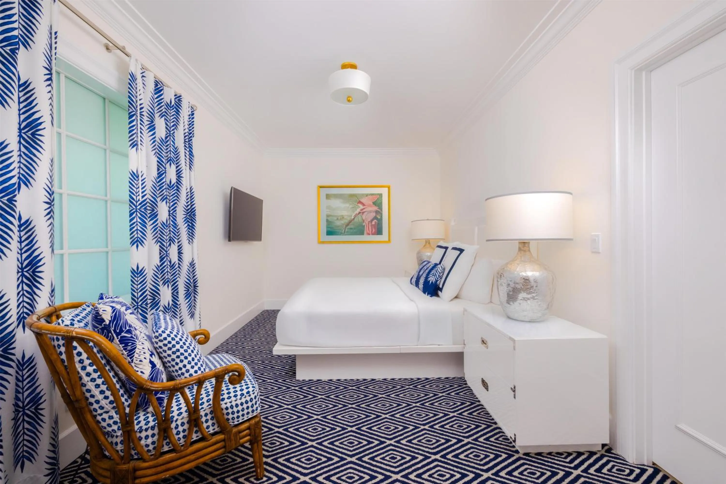 Bedroom, Bed in Isla Bella Beach Resort & Spa - Florida Keys