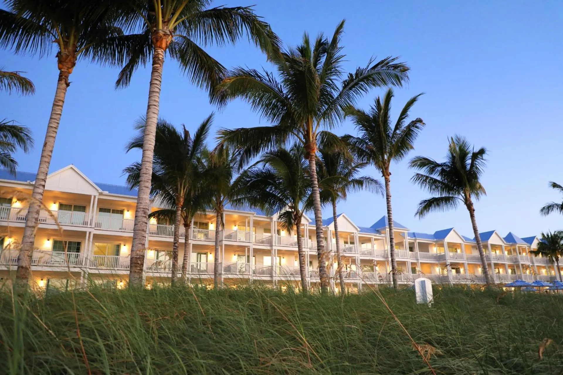Property building in Isla Bella Beach Resort & Spa - Florida Keys