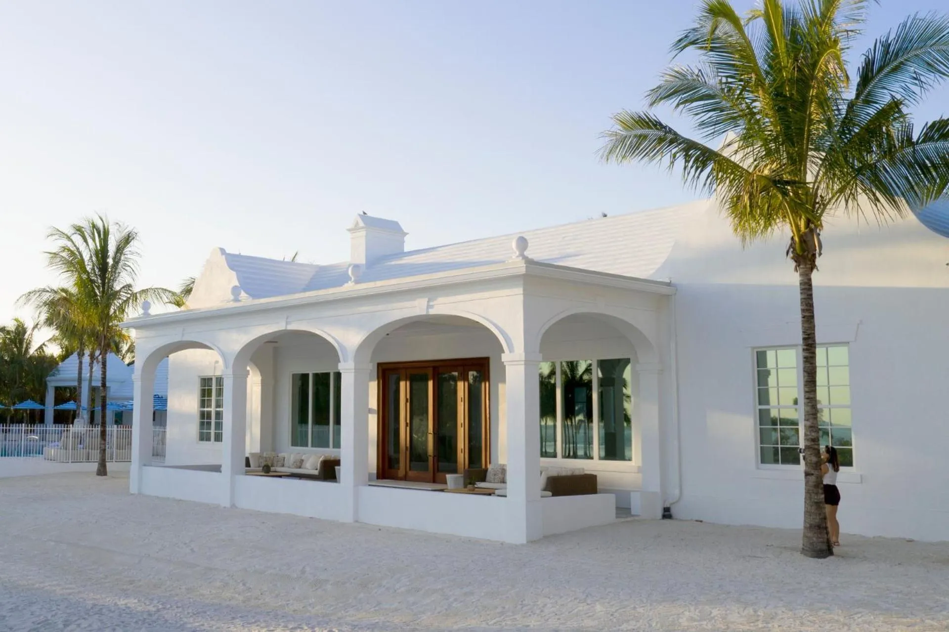 Property building in Isla Bella Beach Resort & Spa - Florida Keys