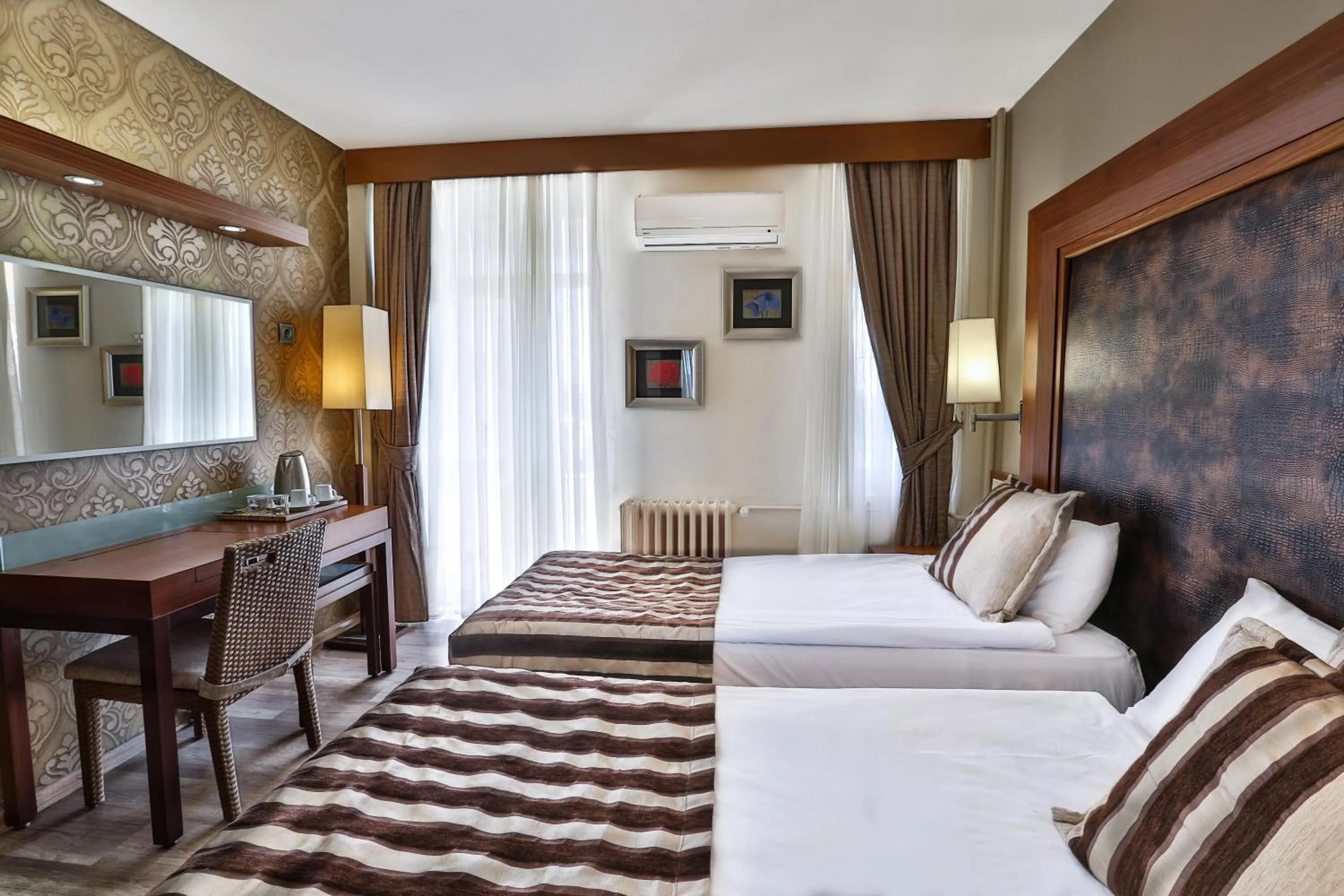 Bed in Grand Terme Hotel