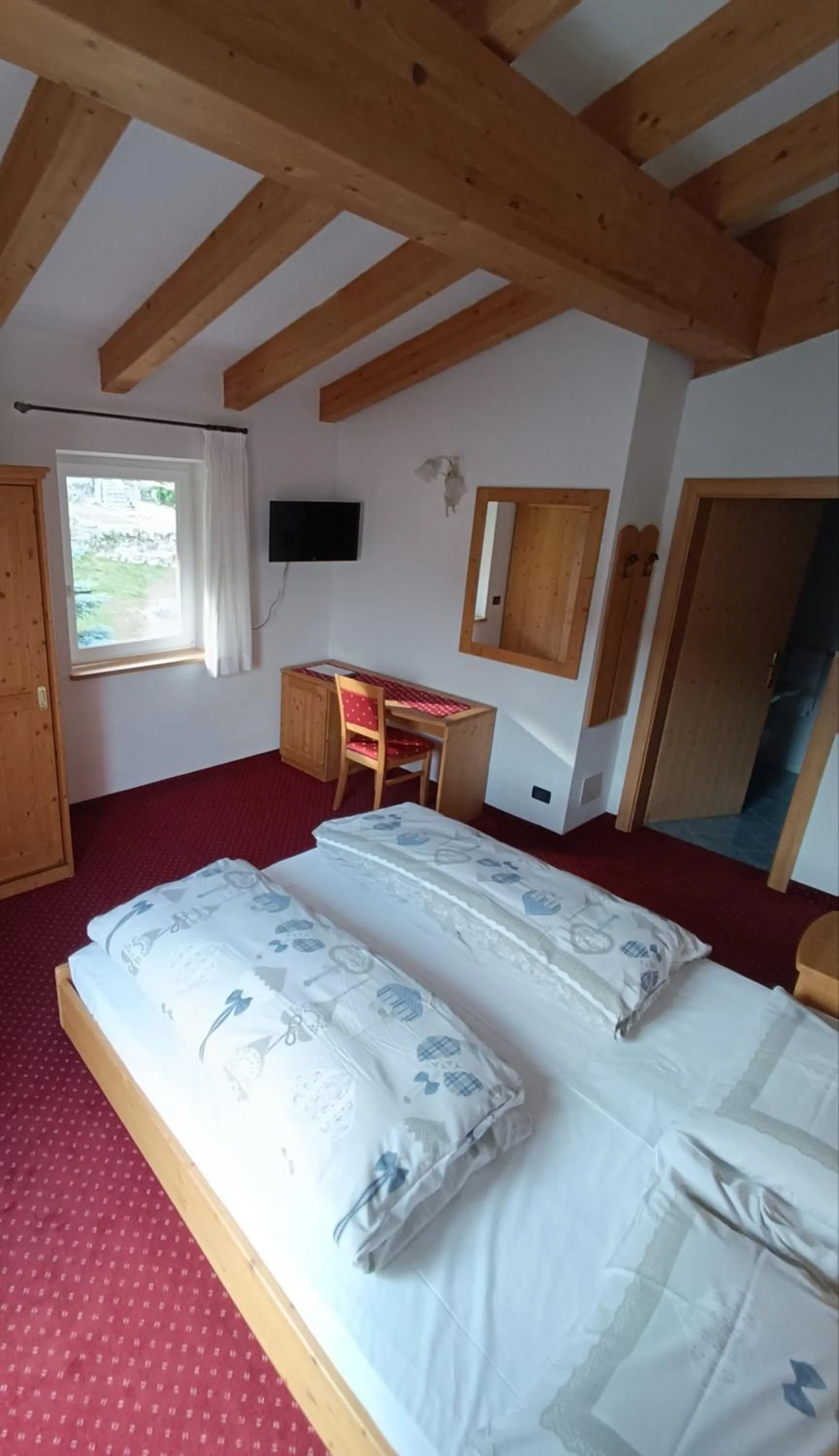 Balcony/Terrace, Bed in Hotel Vigo