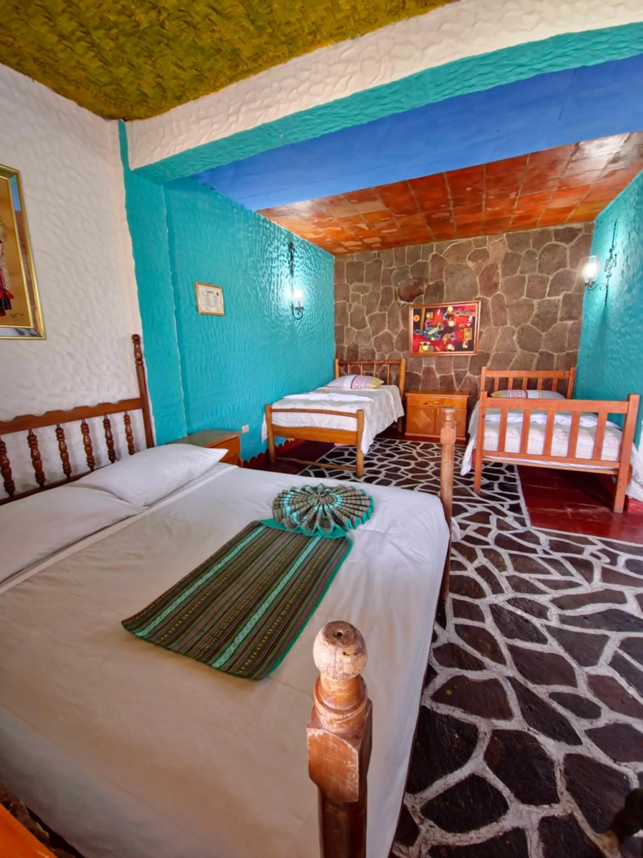 Bed in Eco Hotel Uxlabil Atitlan