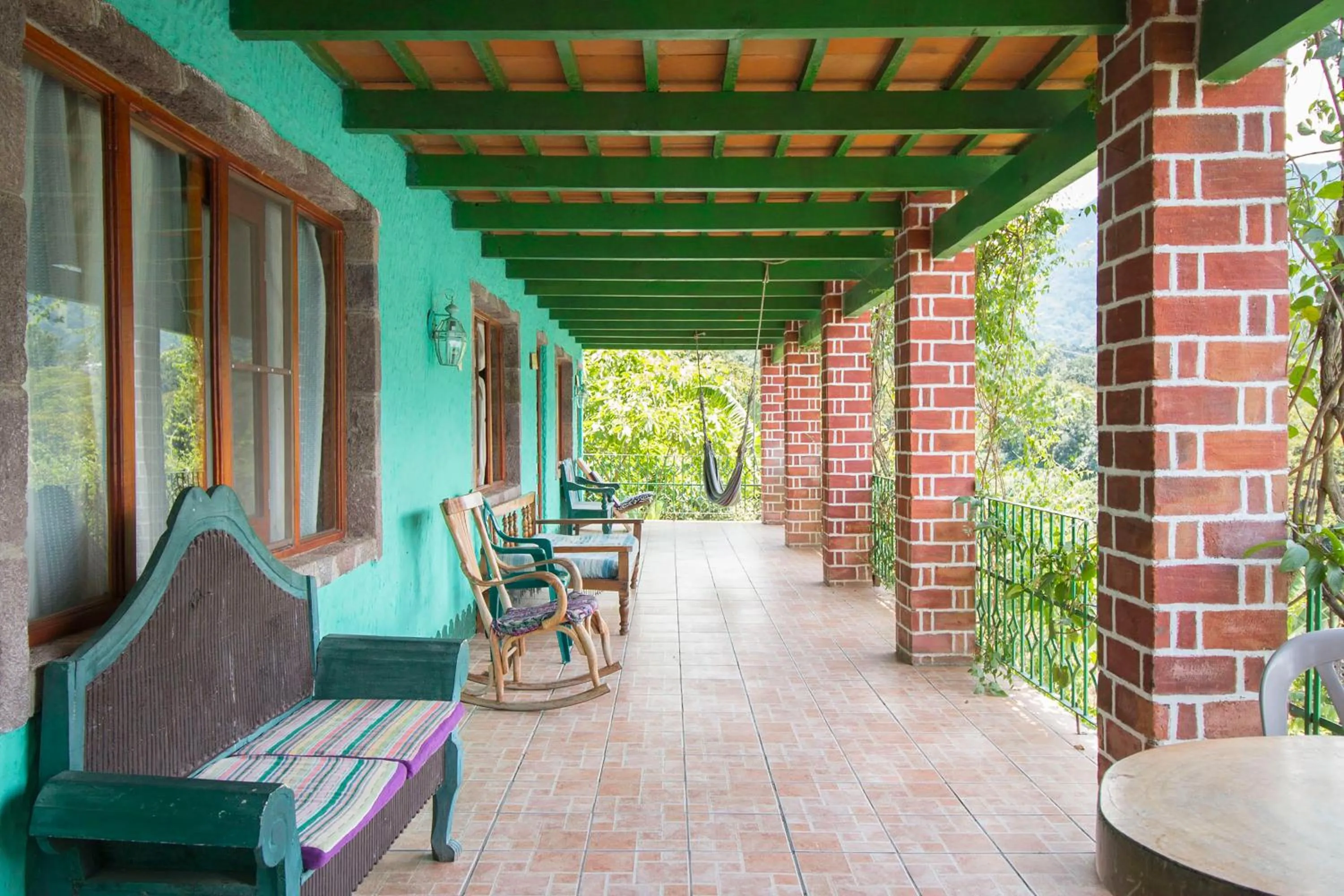 Area and facilities in Eco Hotel Uxlabil Atitlan