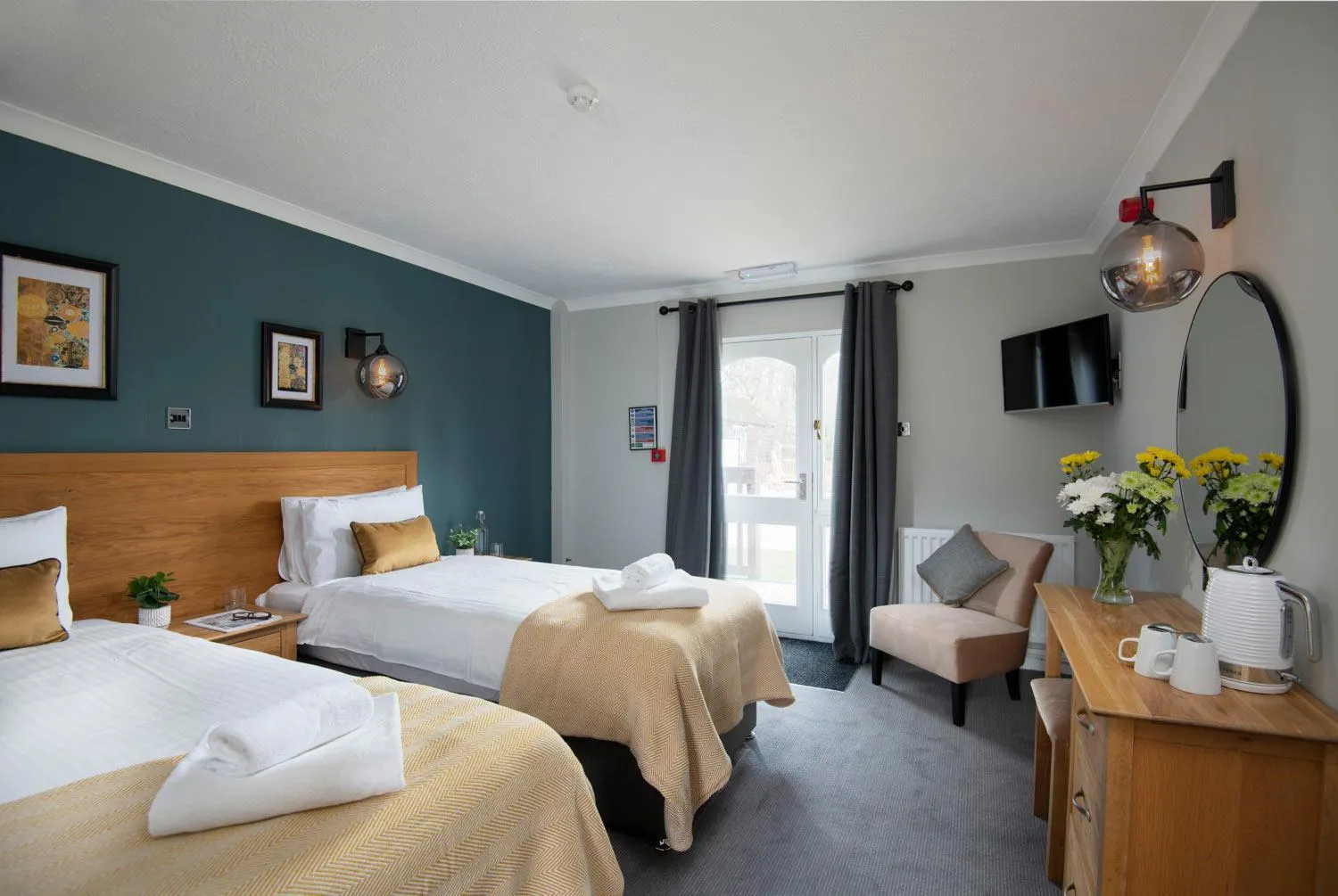 Bed in Lakeview Manor