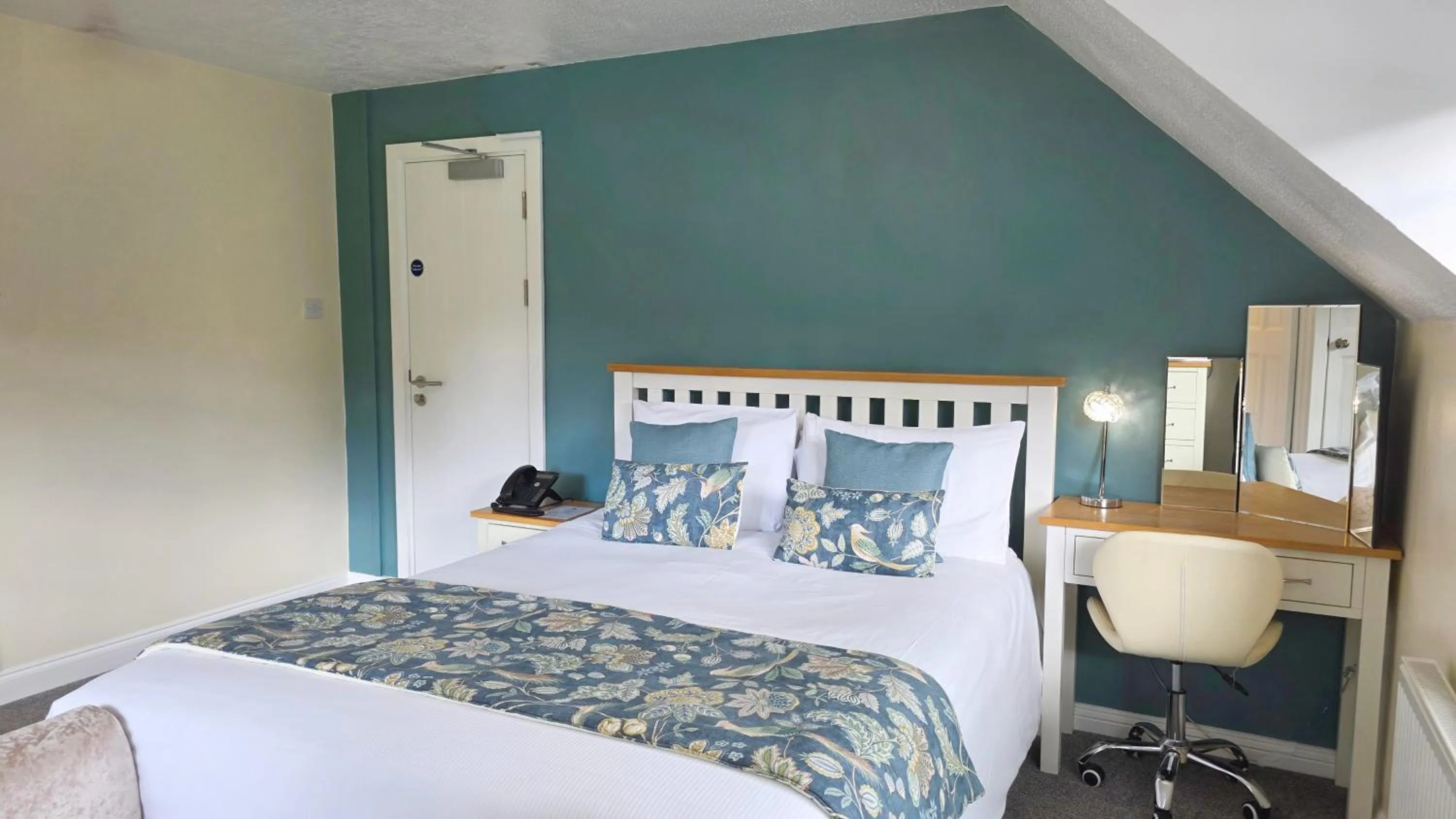 Bed in Lakeview Manor