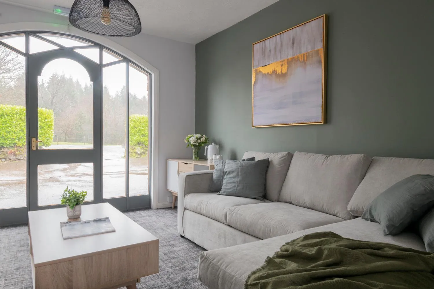 TV and multimedia in Lakeview Manor