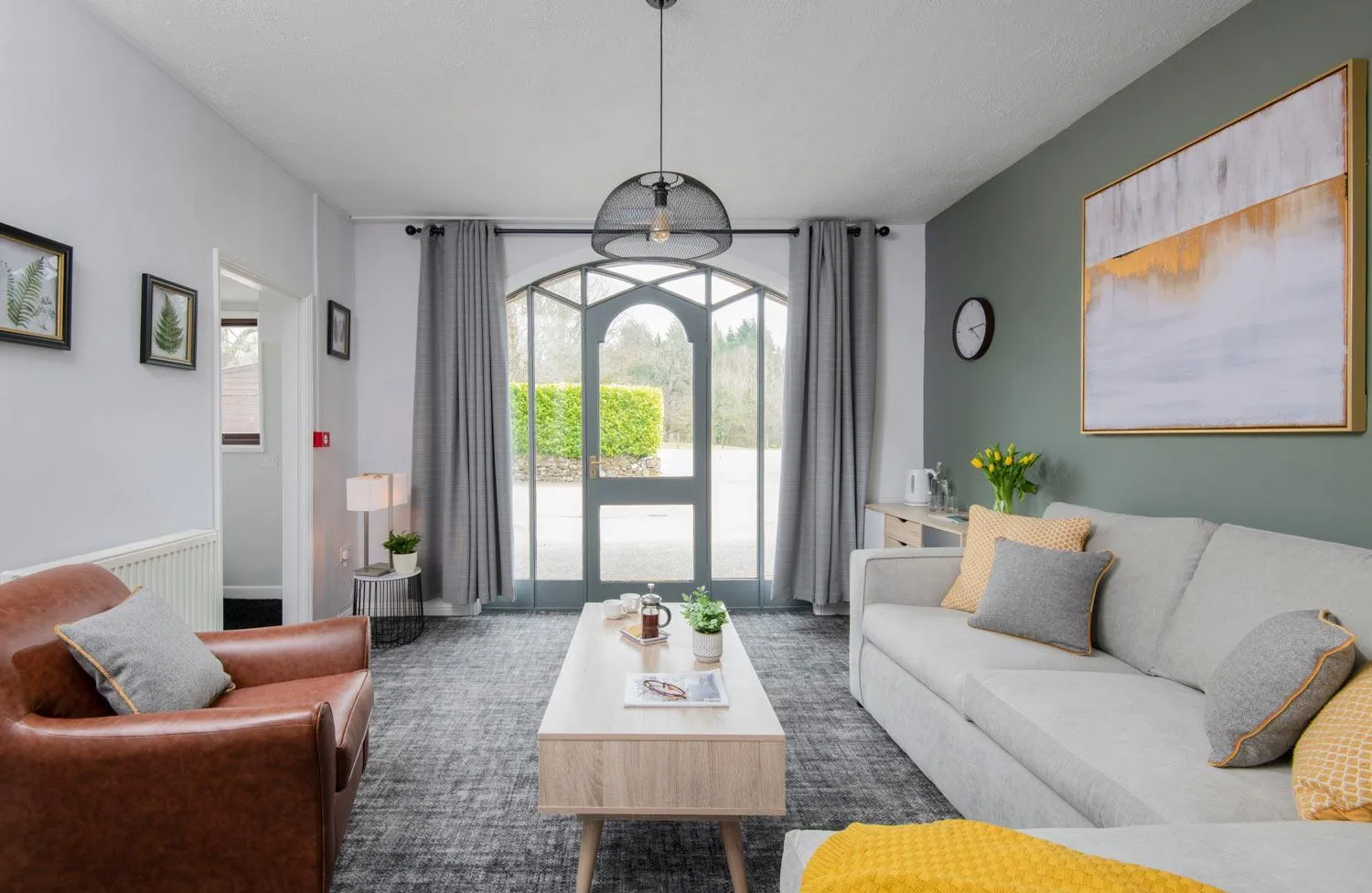 Seating area in Lakeview Manor