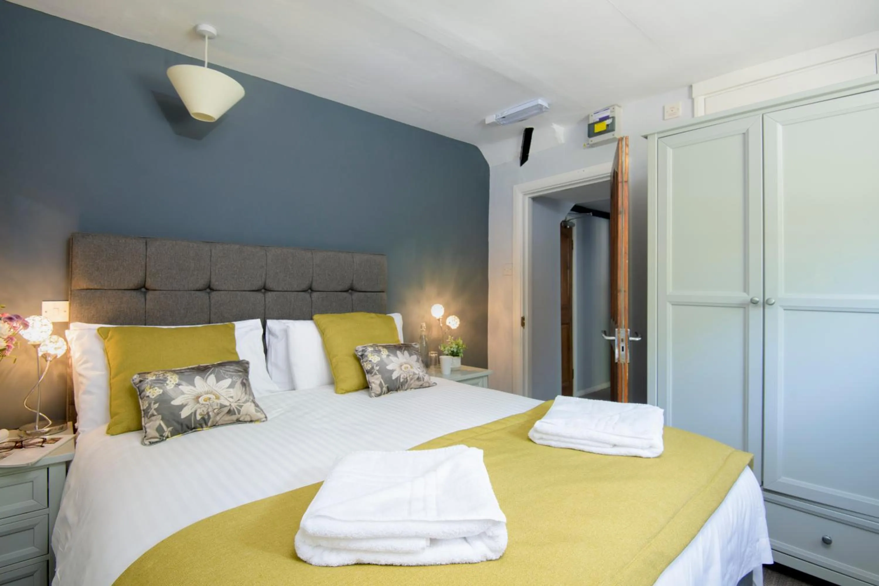 Bed in Lakeview Manor