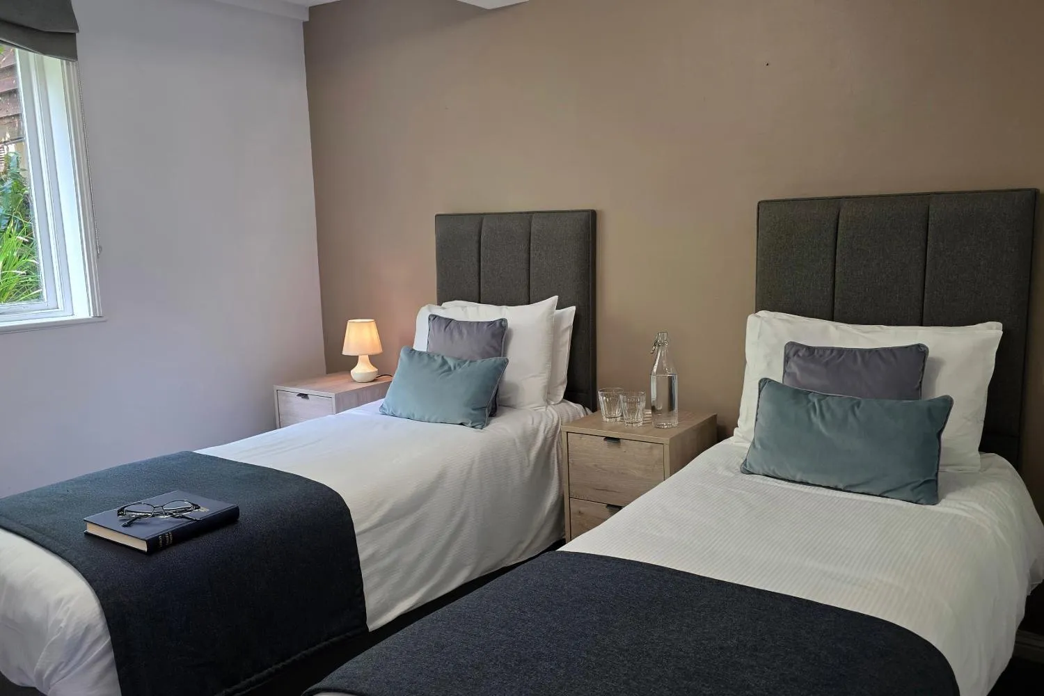 Bed in Lakeview Manor