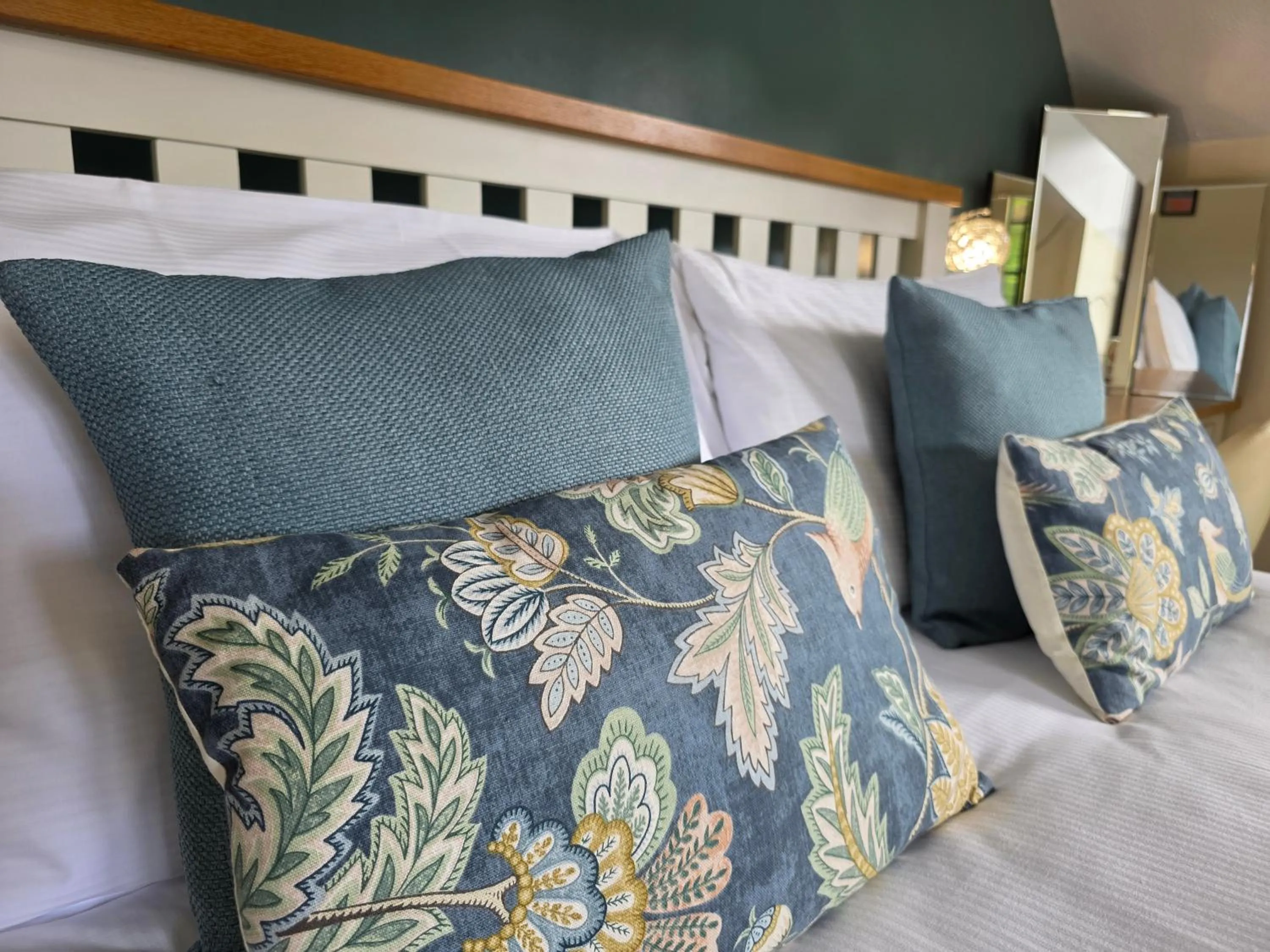 Bed in Lakeview Manor