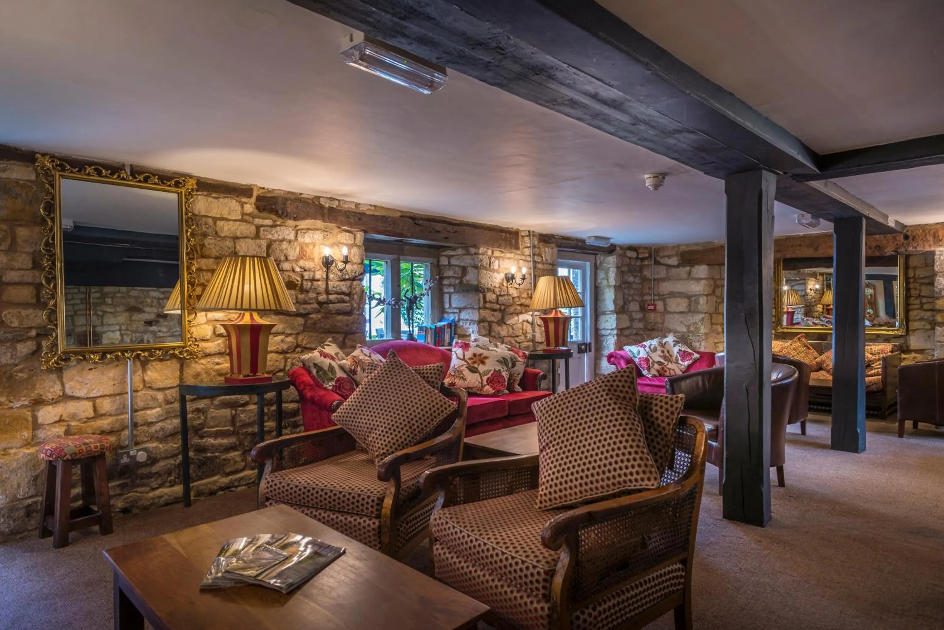 Lounge or bar in The White Hart Royal, Moreton-in-Marsh, Cotswolds - The Coaching Inn Group