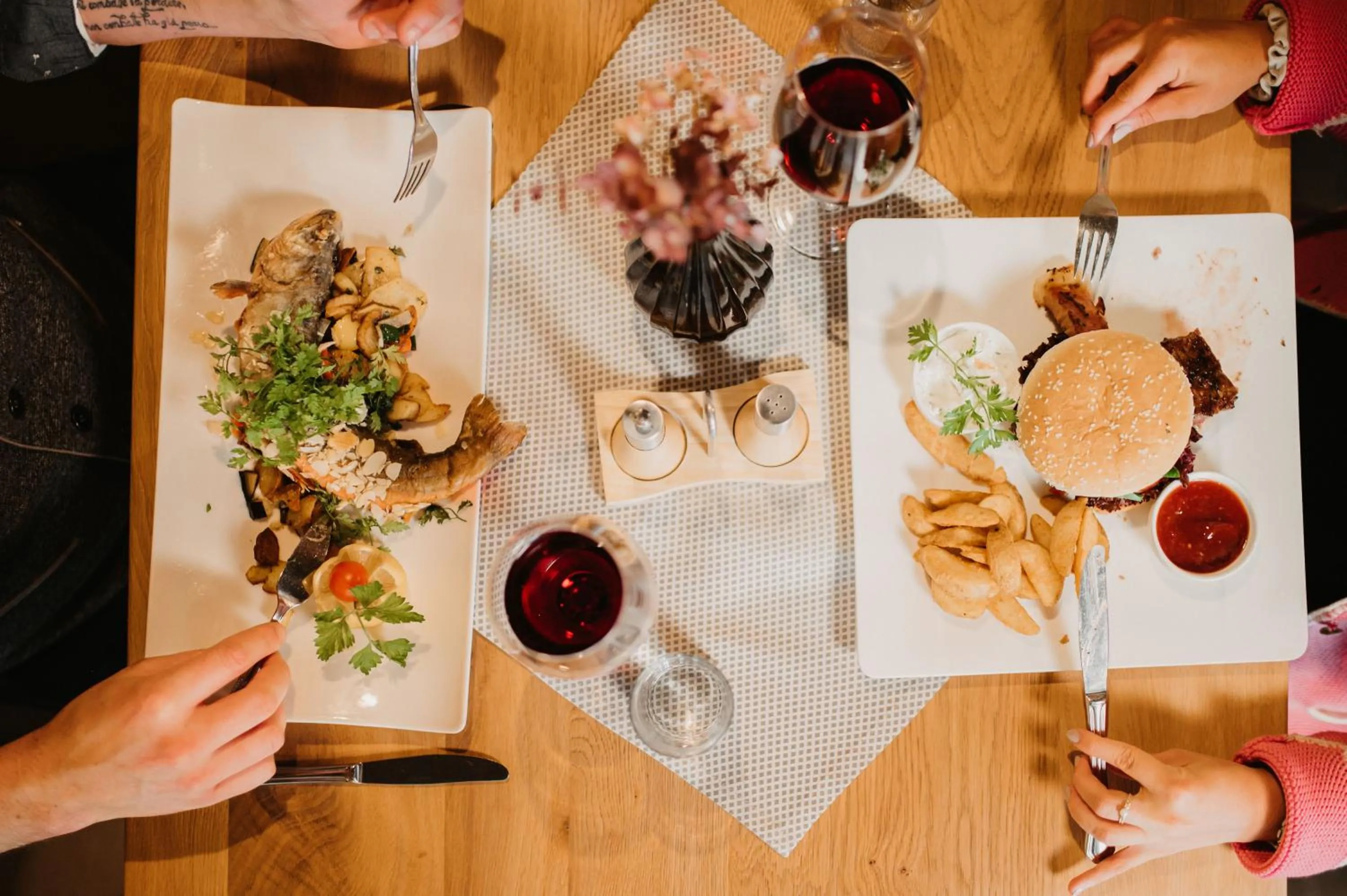 Restaurant/places to eat in Landhotel Laudersbach