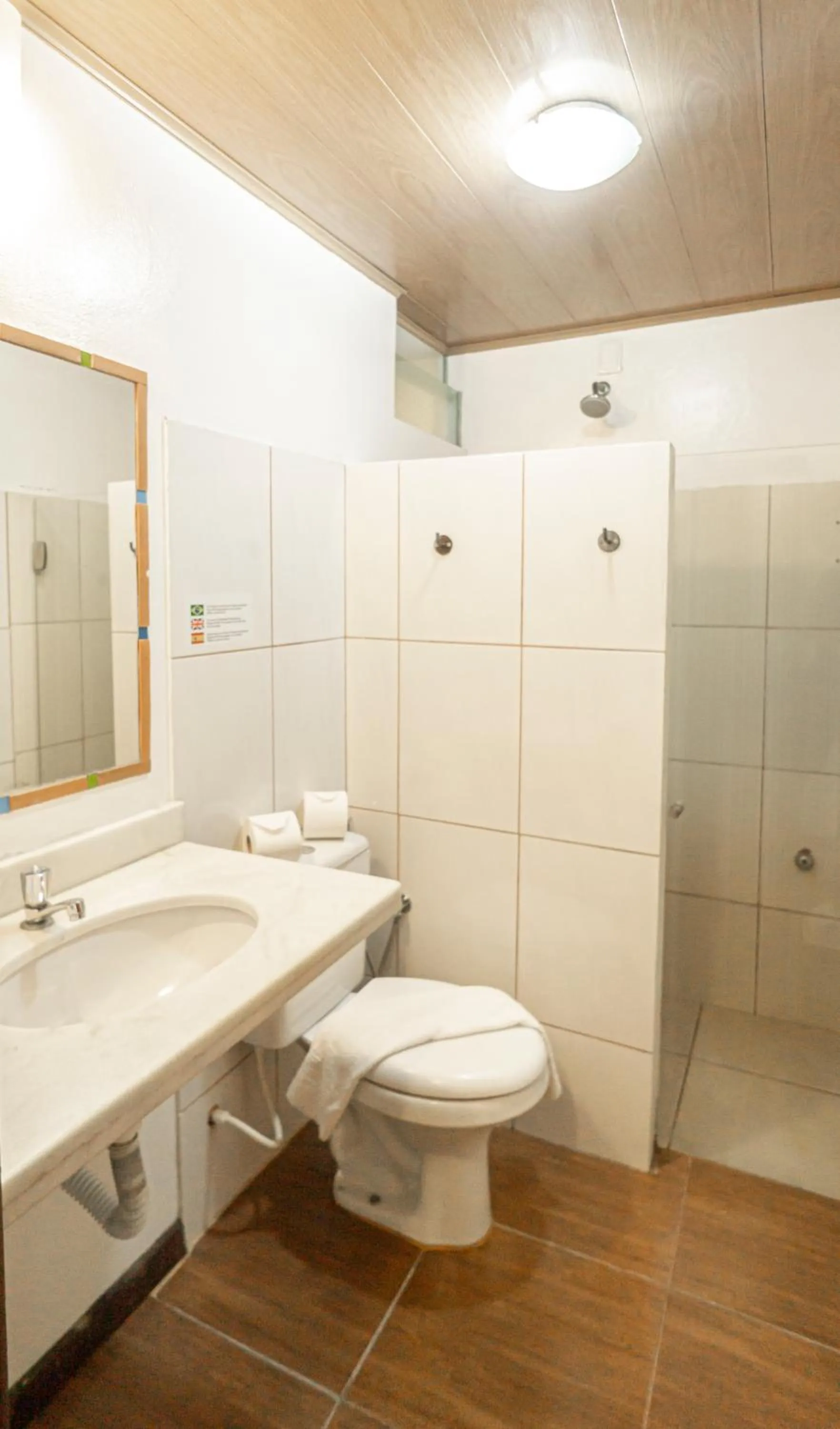 Shower in Pousada Borboleta