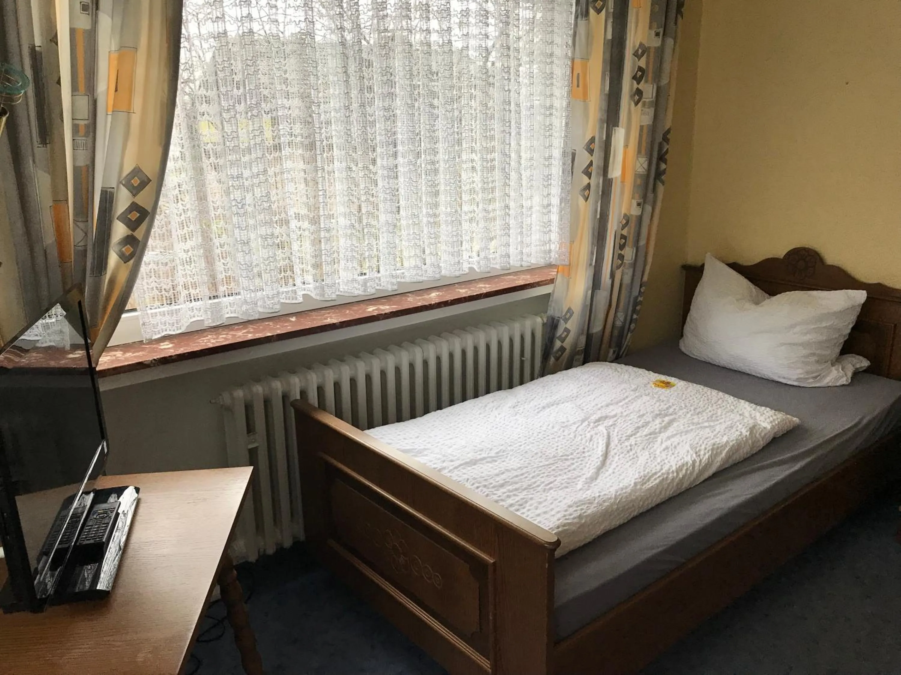 Bed in Hotel Hoxter Am Jakobsweg