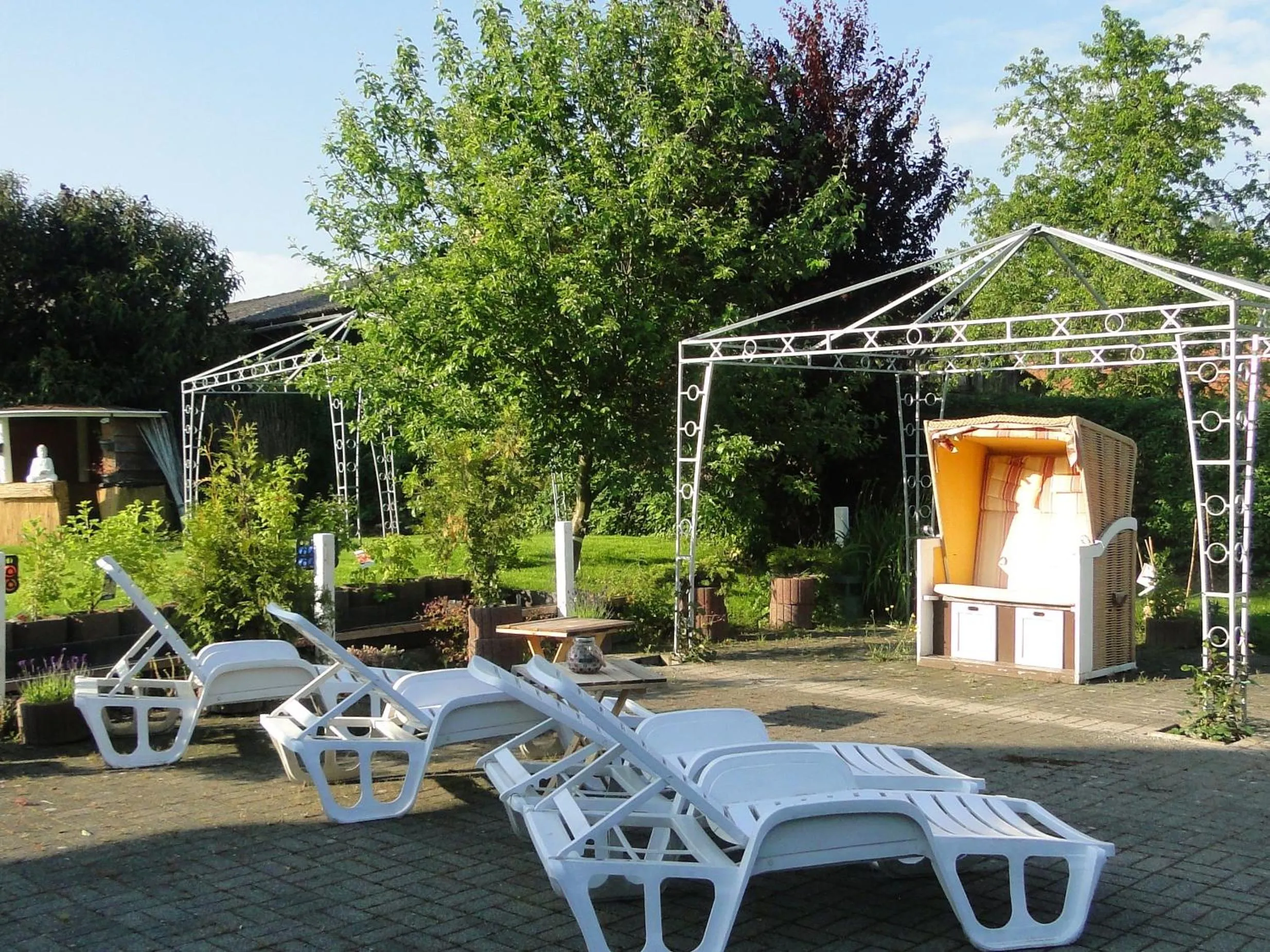 Patio in Hotel Hoxter Am Jakobsweg