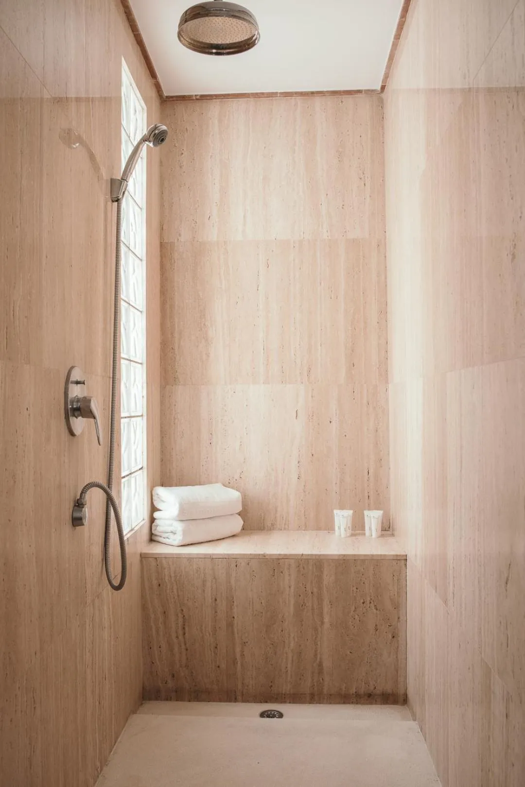 Bathroom in Apartamentos Boutique Vida