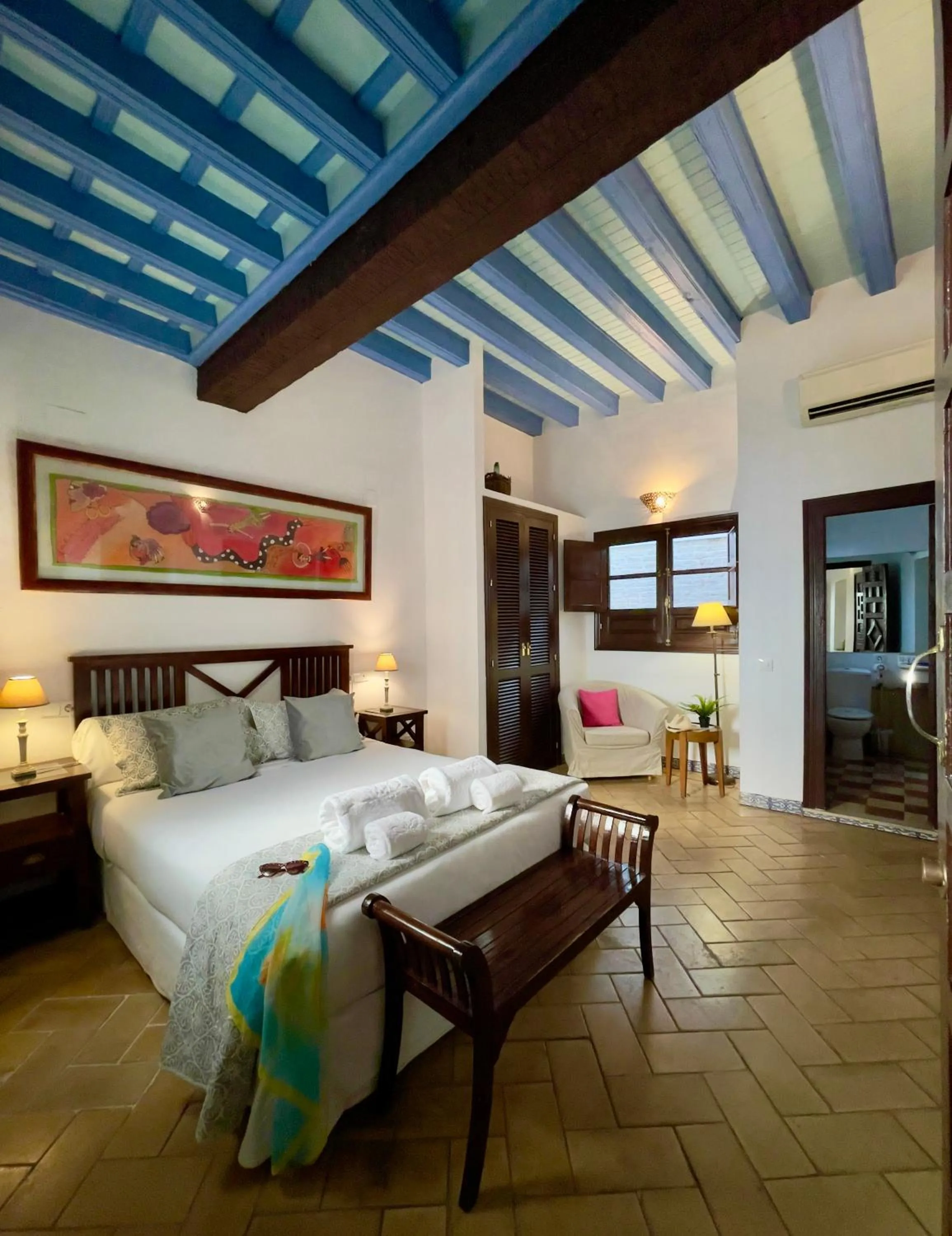 Photo of the whole room, Bed in Apartamentos Boutique Vida