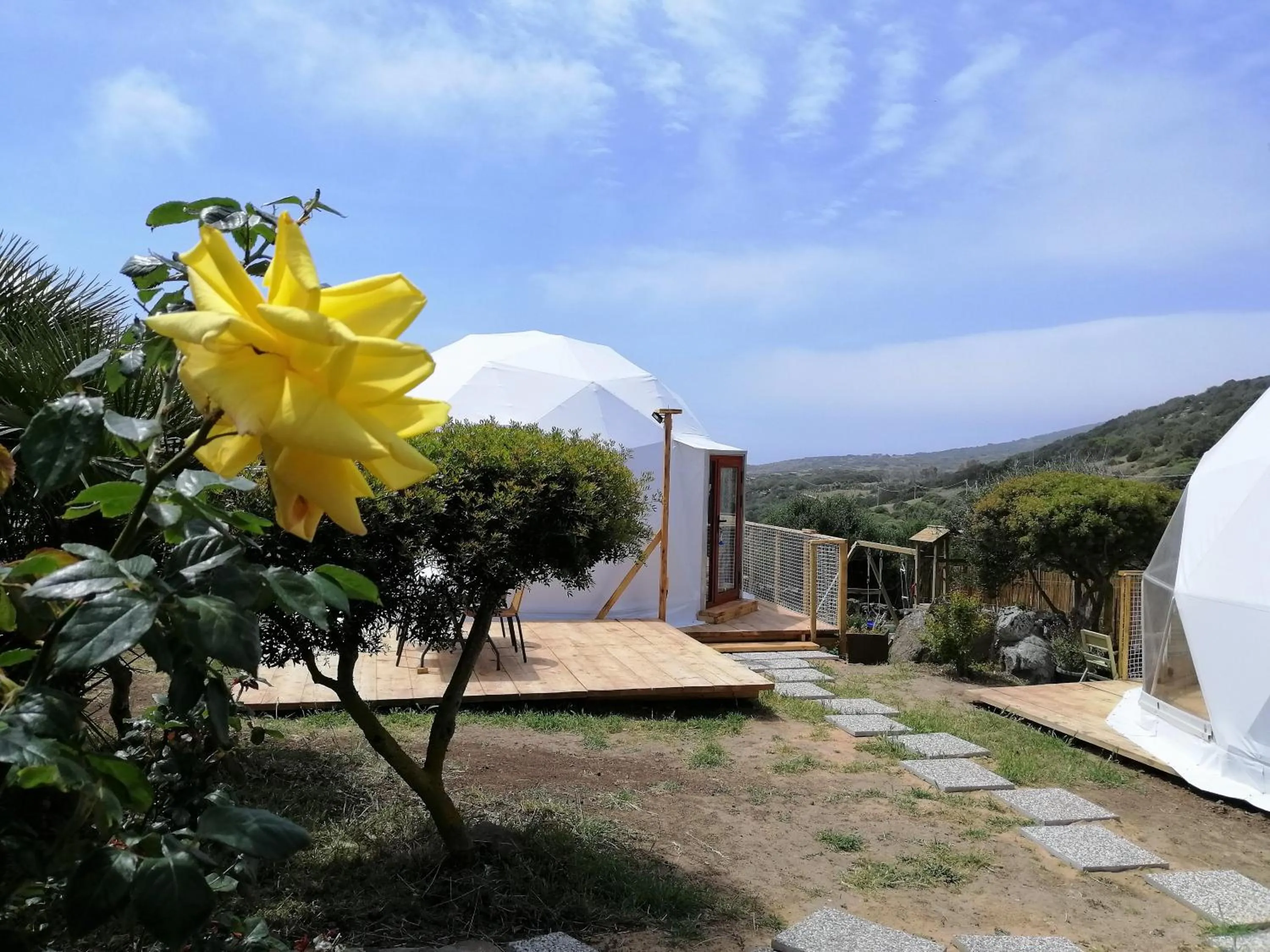 Patio in B&B Glamping Semaforo Capo Sperone