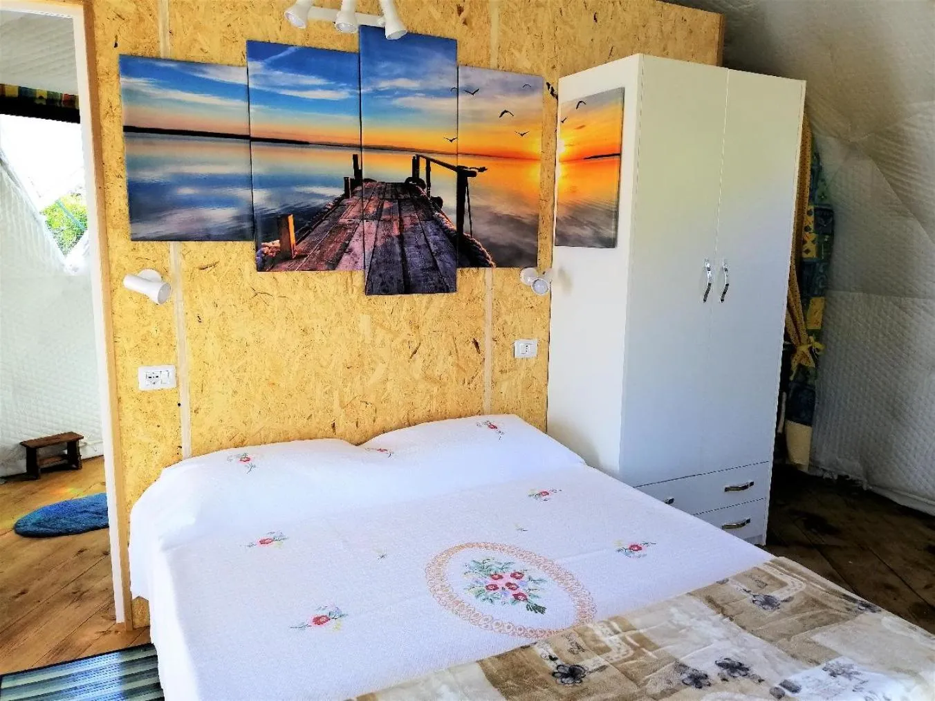Photo of the whole room, Bed in B&B Glamping Semaforo Capo Sperone