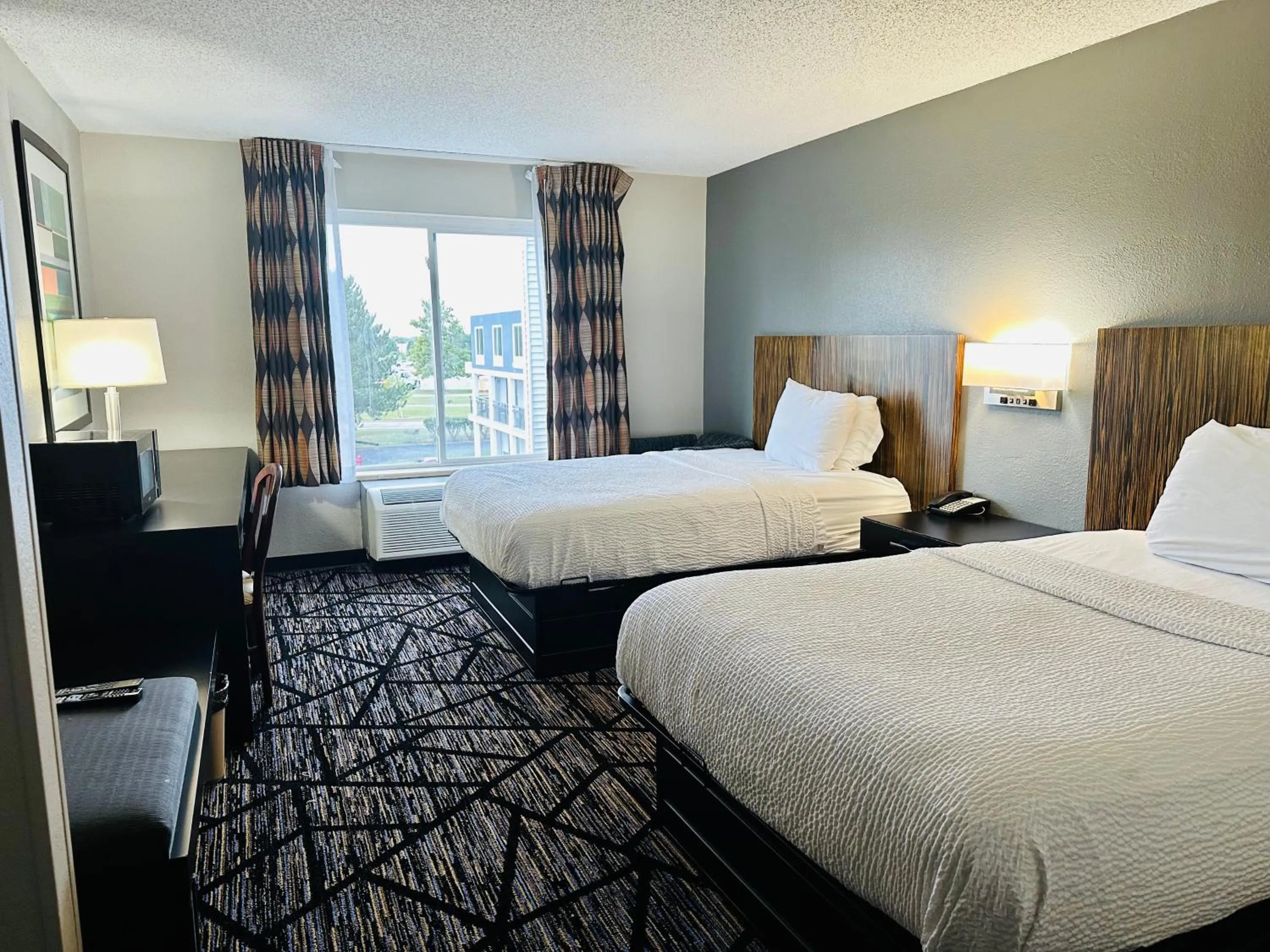 Pool view, Bed in BlissPoint Inn Northwest Indianapolis