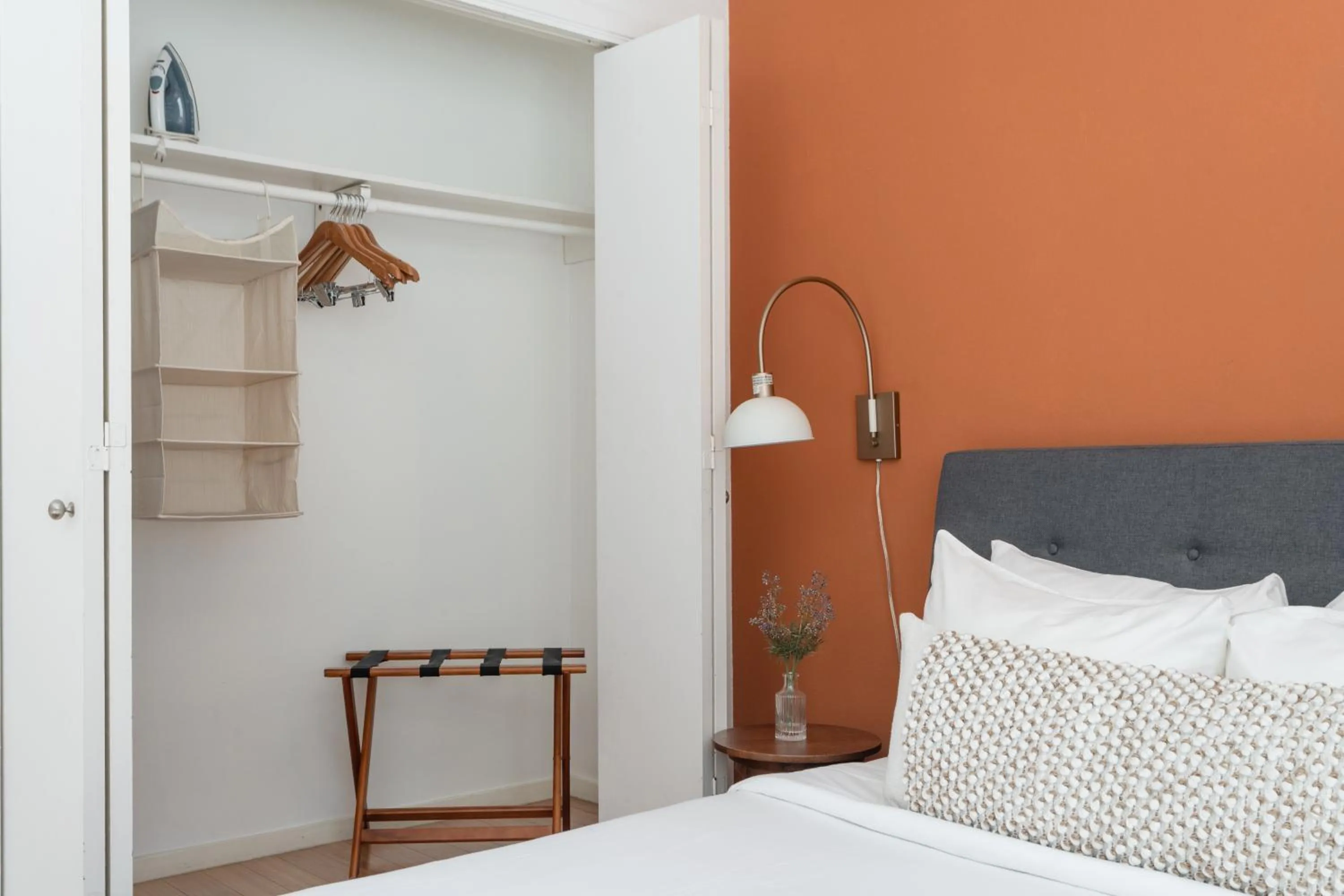 Bedroom in Locale Bouldin Creek - Austin