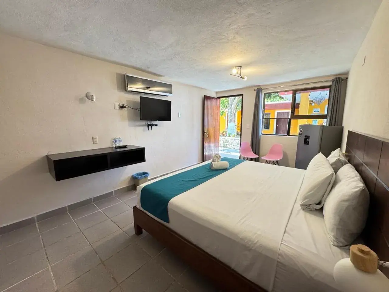 Standard Queen Room in Hotel Caribe Standard Queen Room in Hotel Caribe