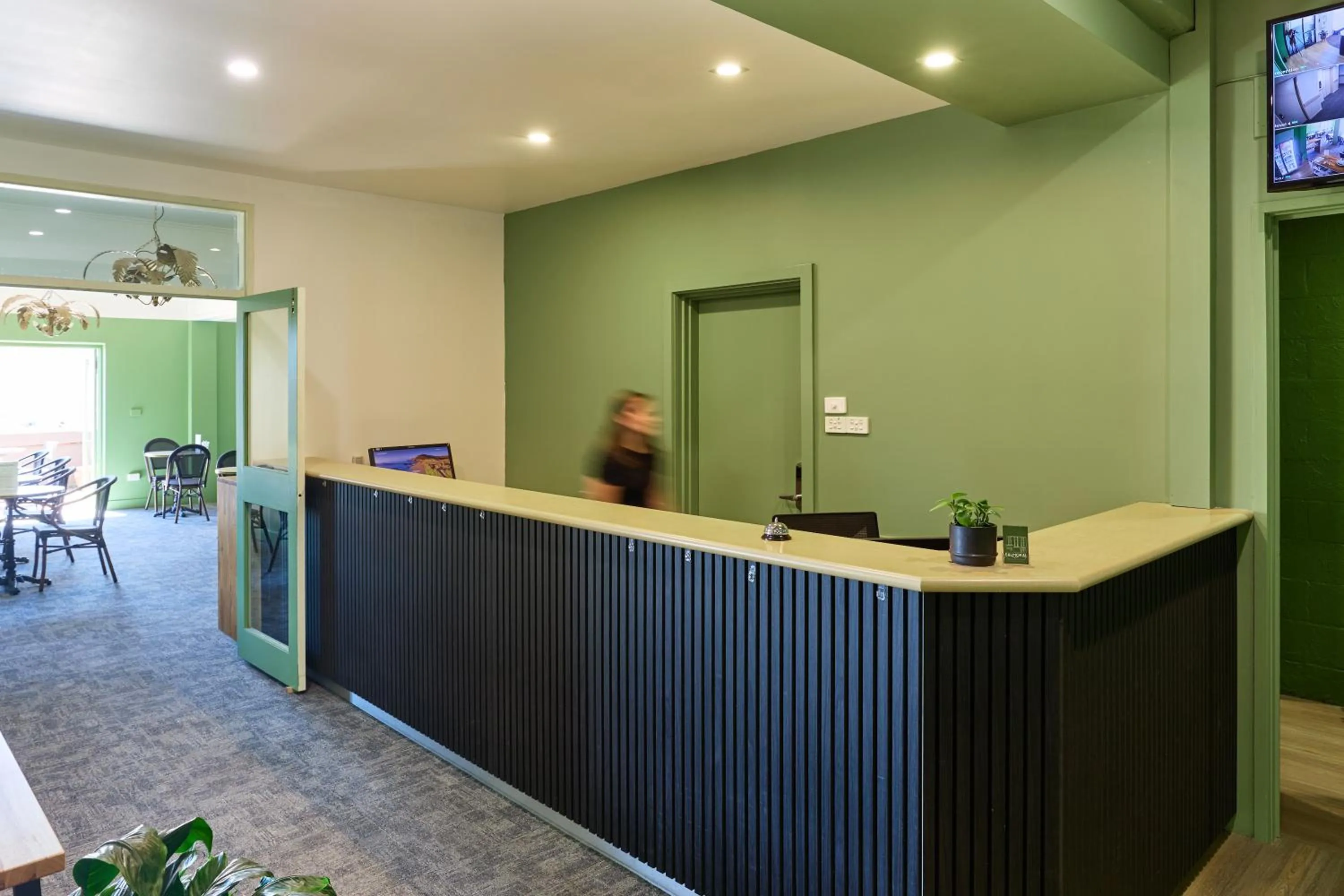 Restaurant/places to eat in Balmoral On York