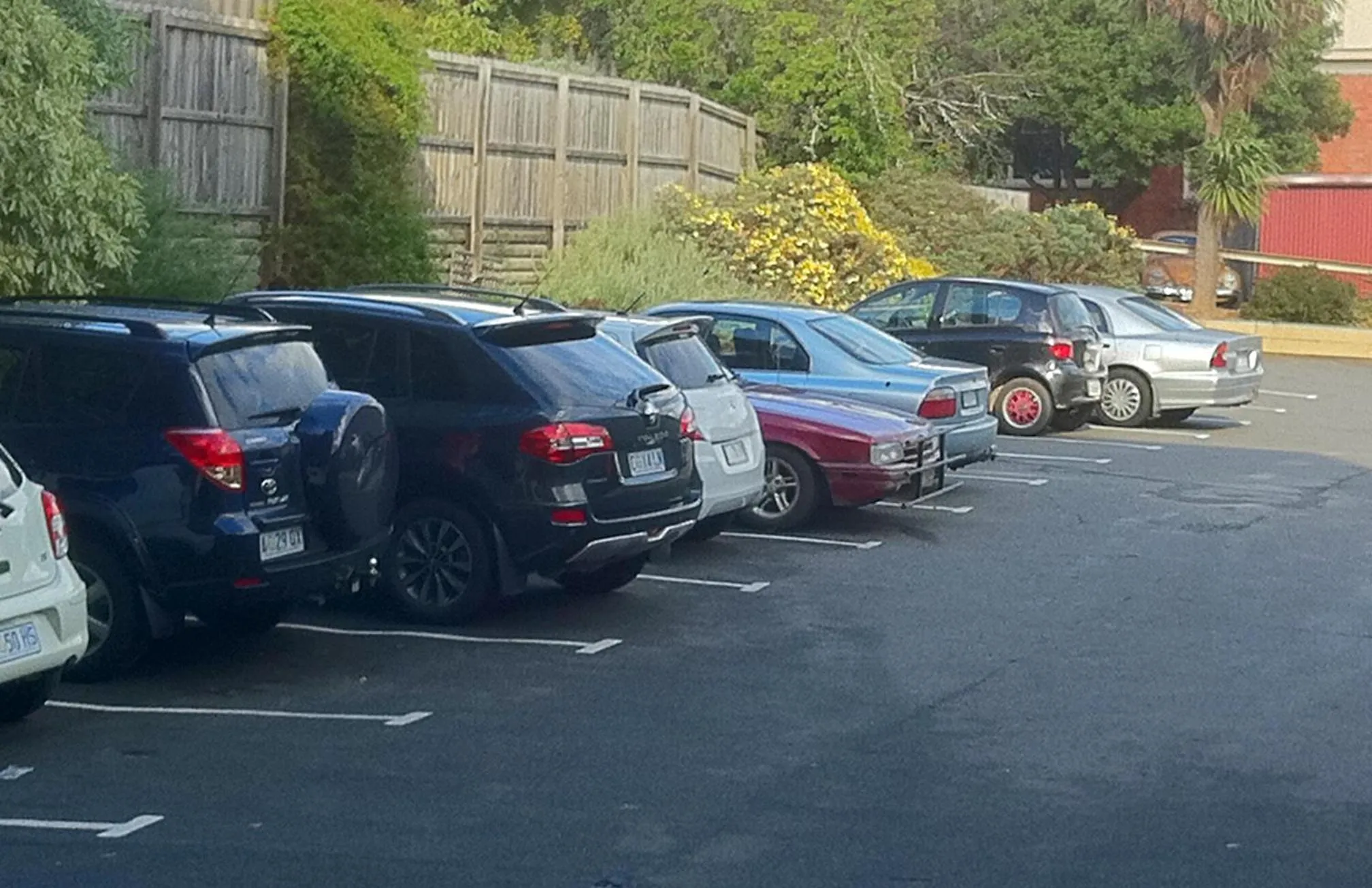 Parking in Balmoral On York