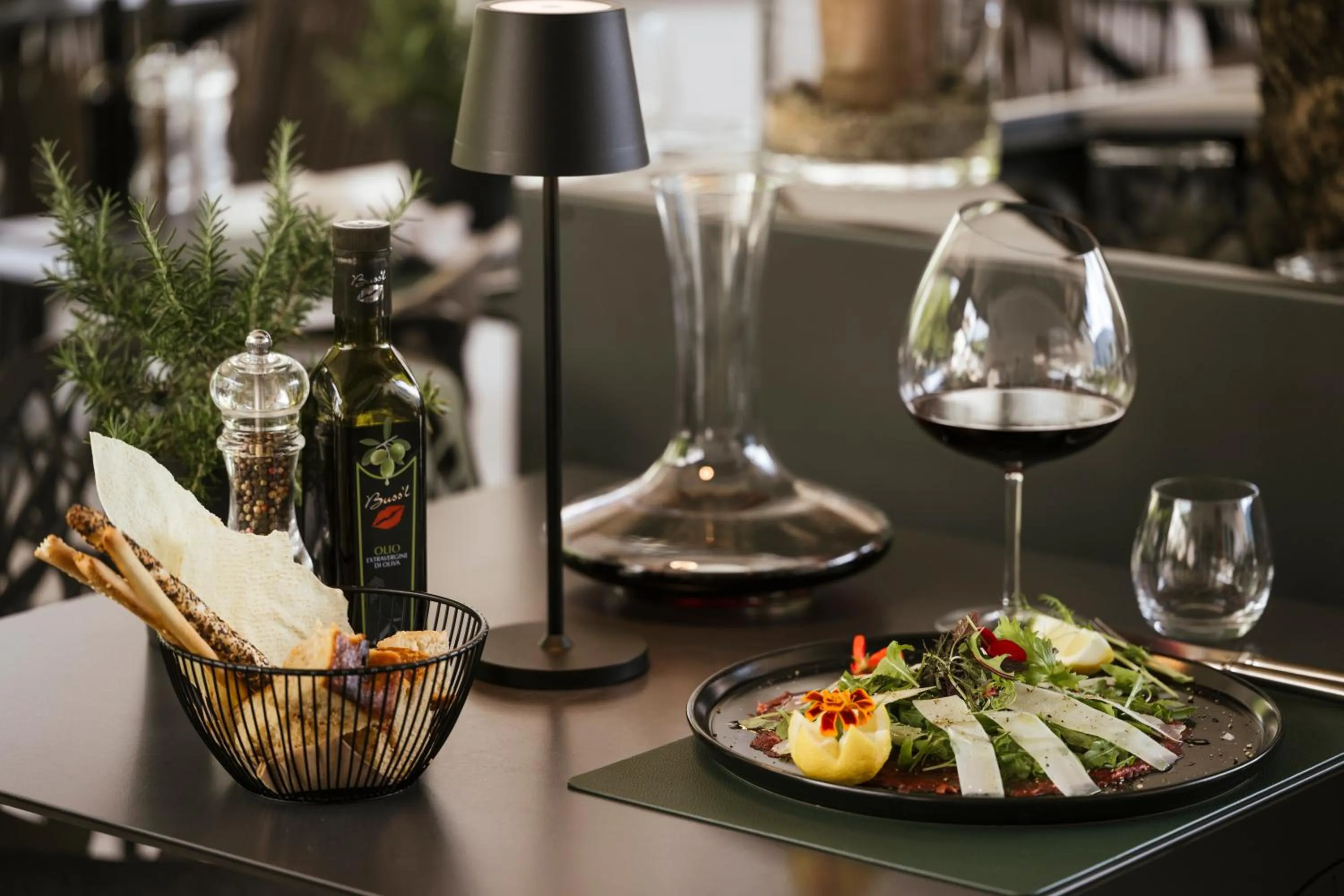 Restaurant/places to eat in Mair Am Ort Living Hotel B&B