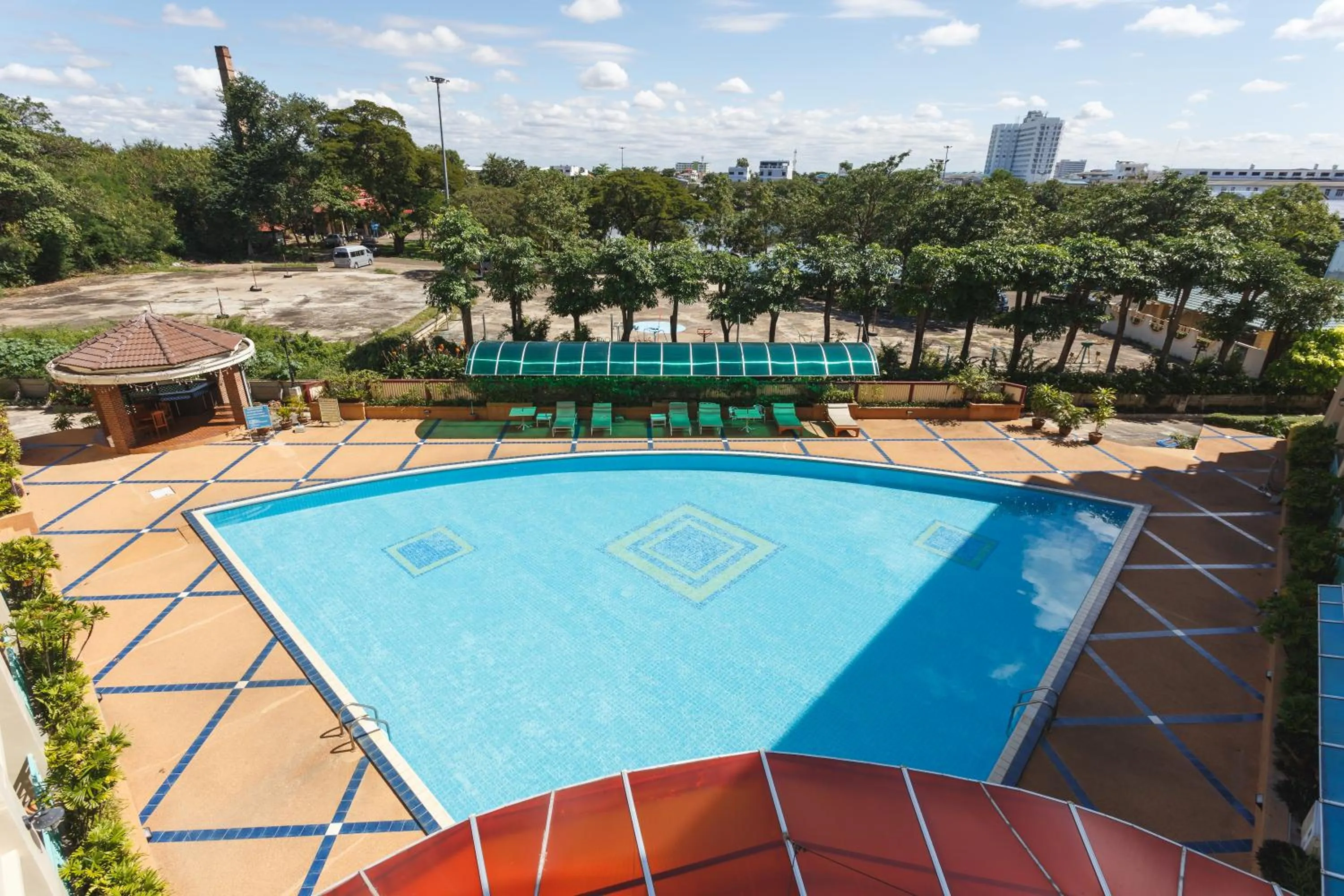 Pool view in Surin Majestic Hotel