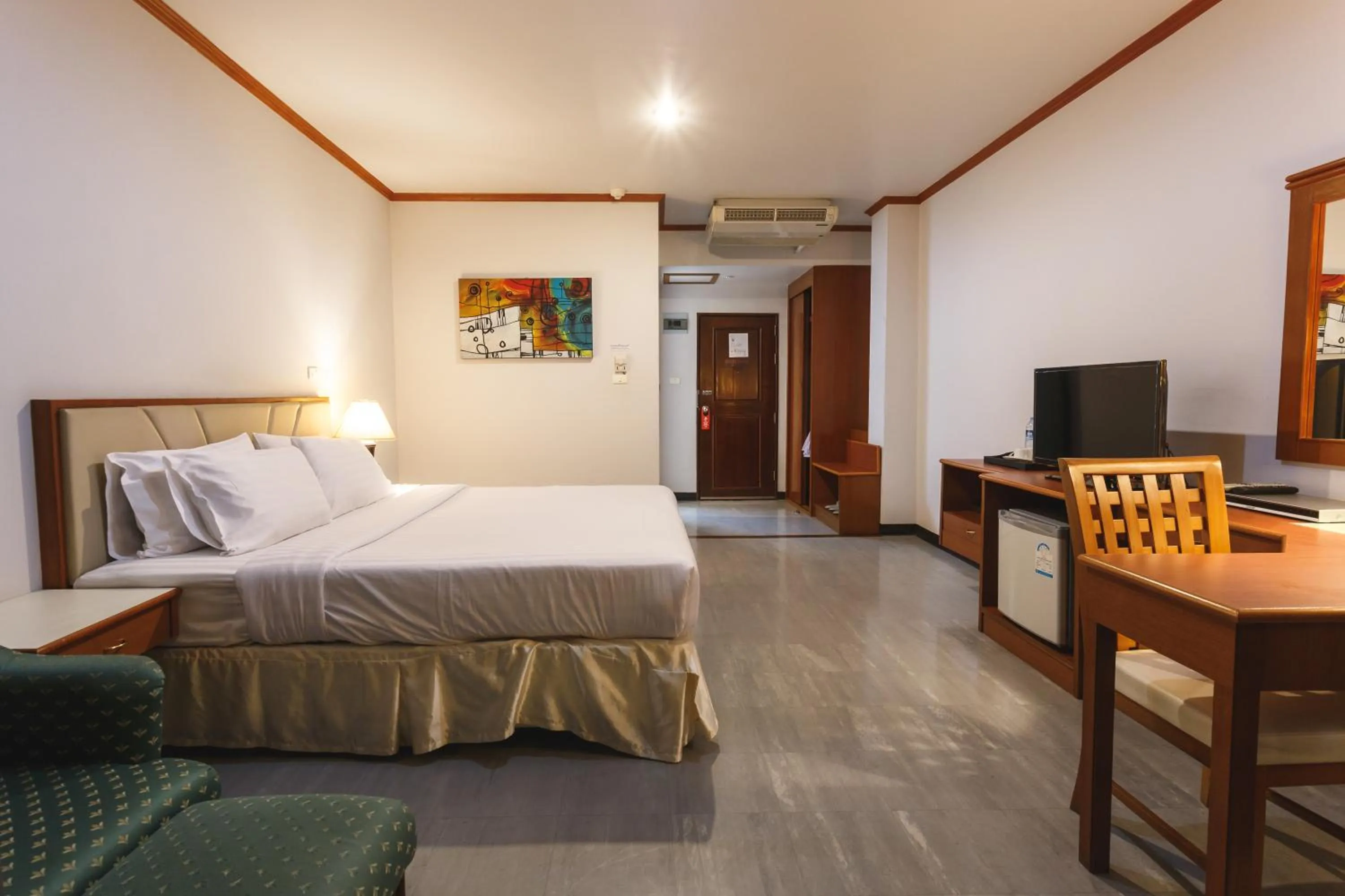 Bed in Surin Majestic Hotel