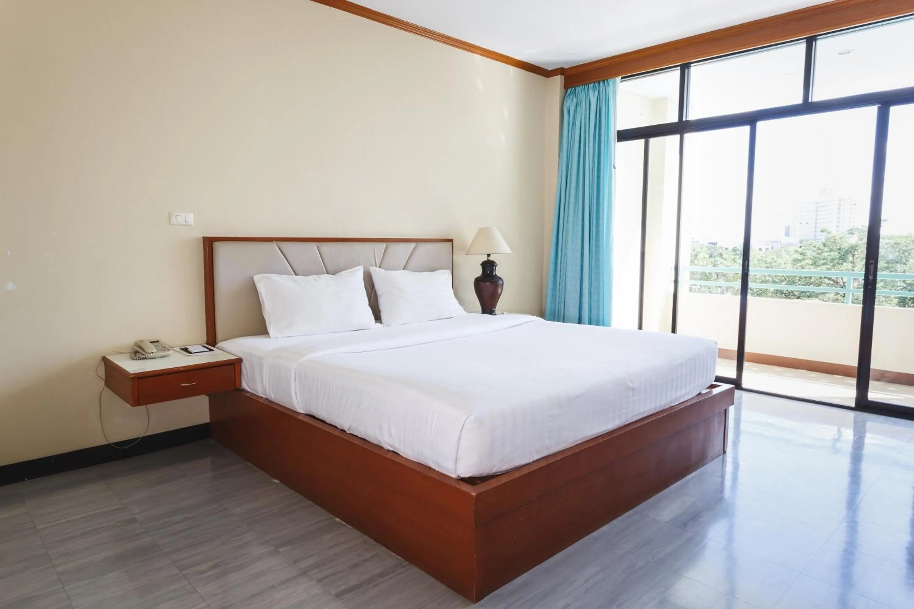 Bed in Surin Majestic Hotel