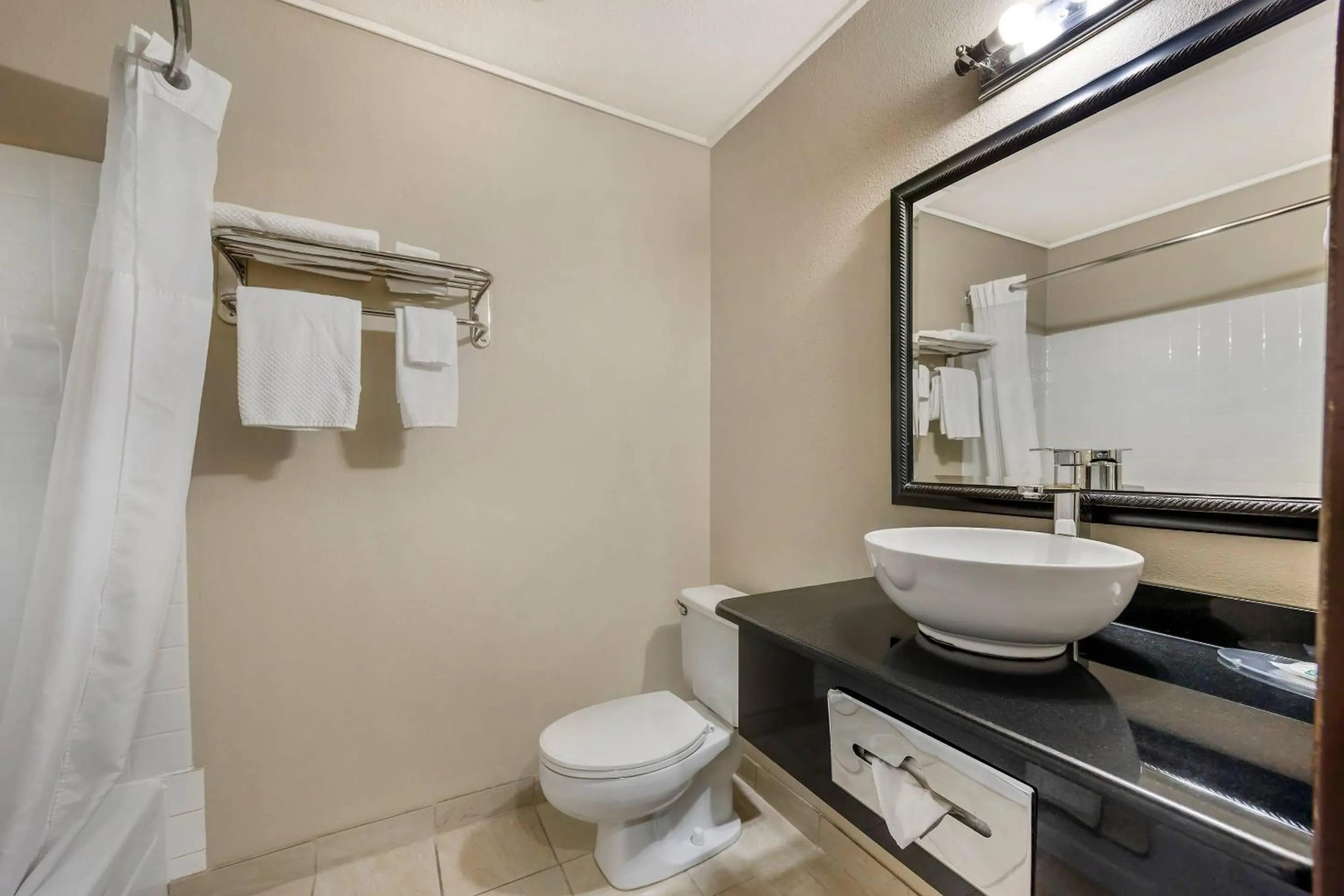 Bedroom in Quality Inn Umatilla - Hermiston