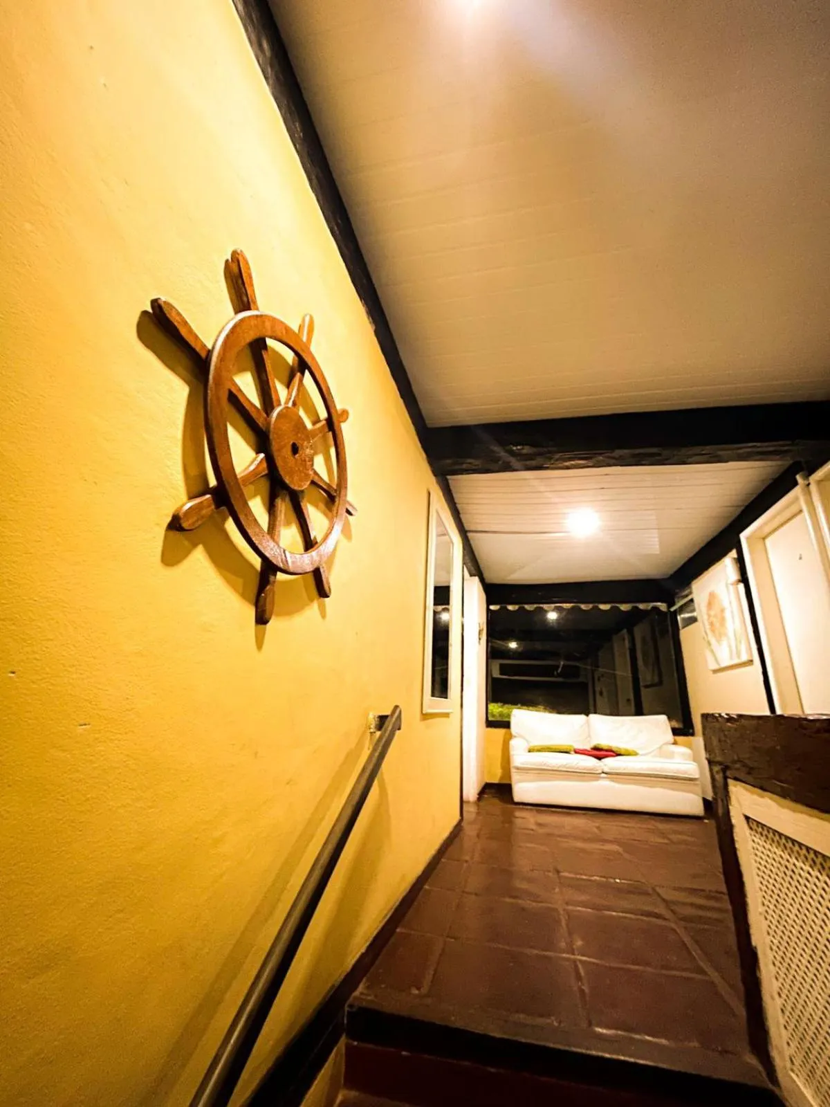 Property building, Bed in Pousada Lua Nova Buzios