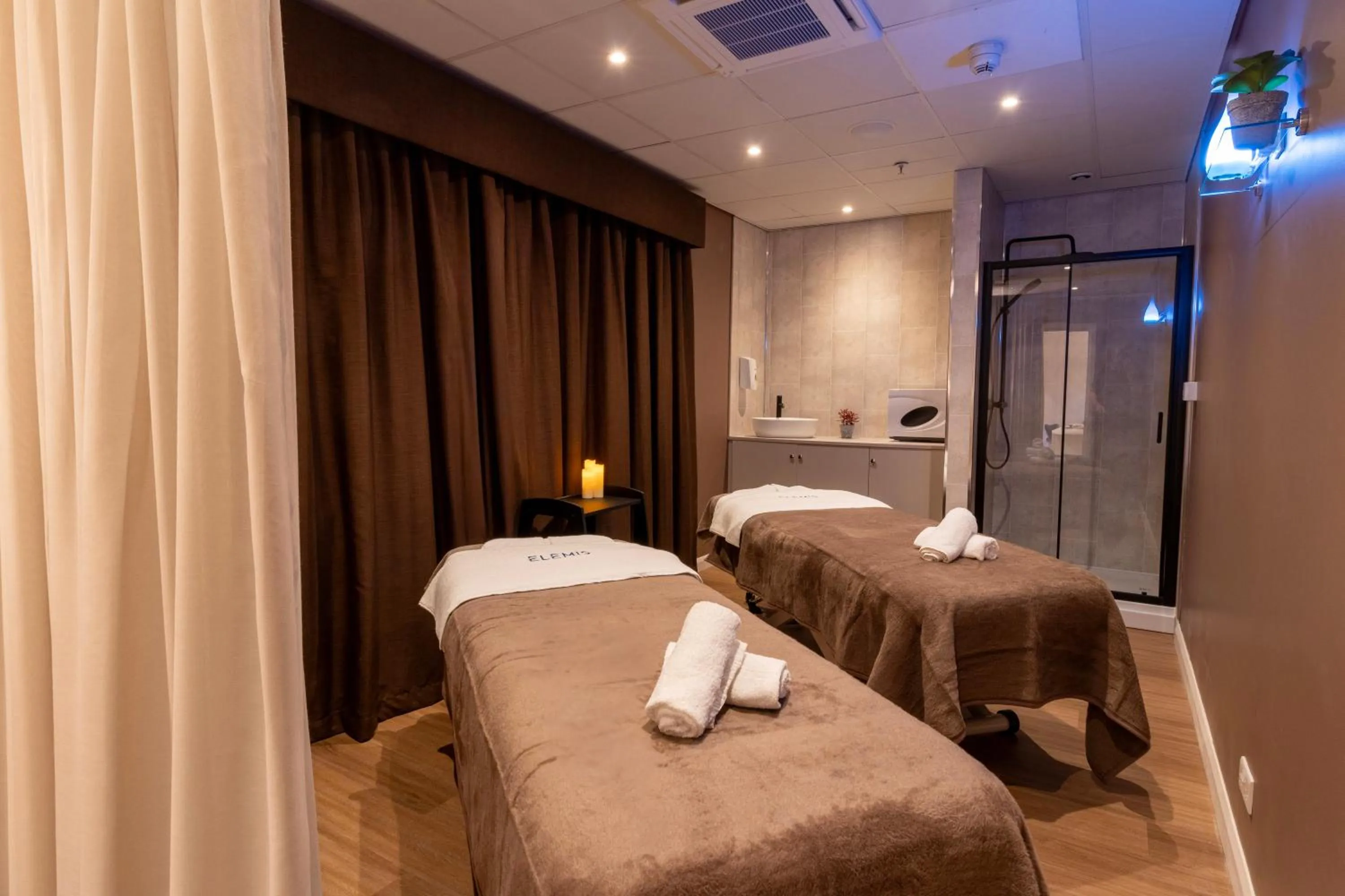Spa and wellness centre/facilities in Hollins Hall Hotel, Spa & Golf